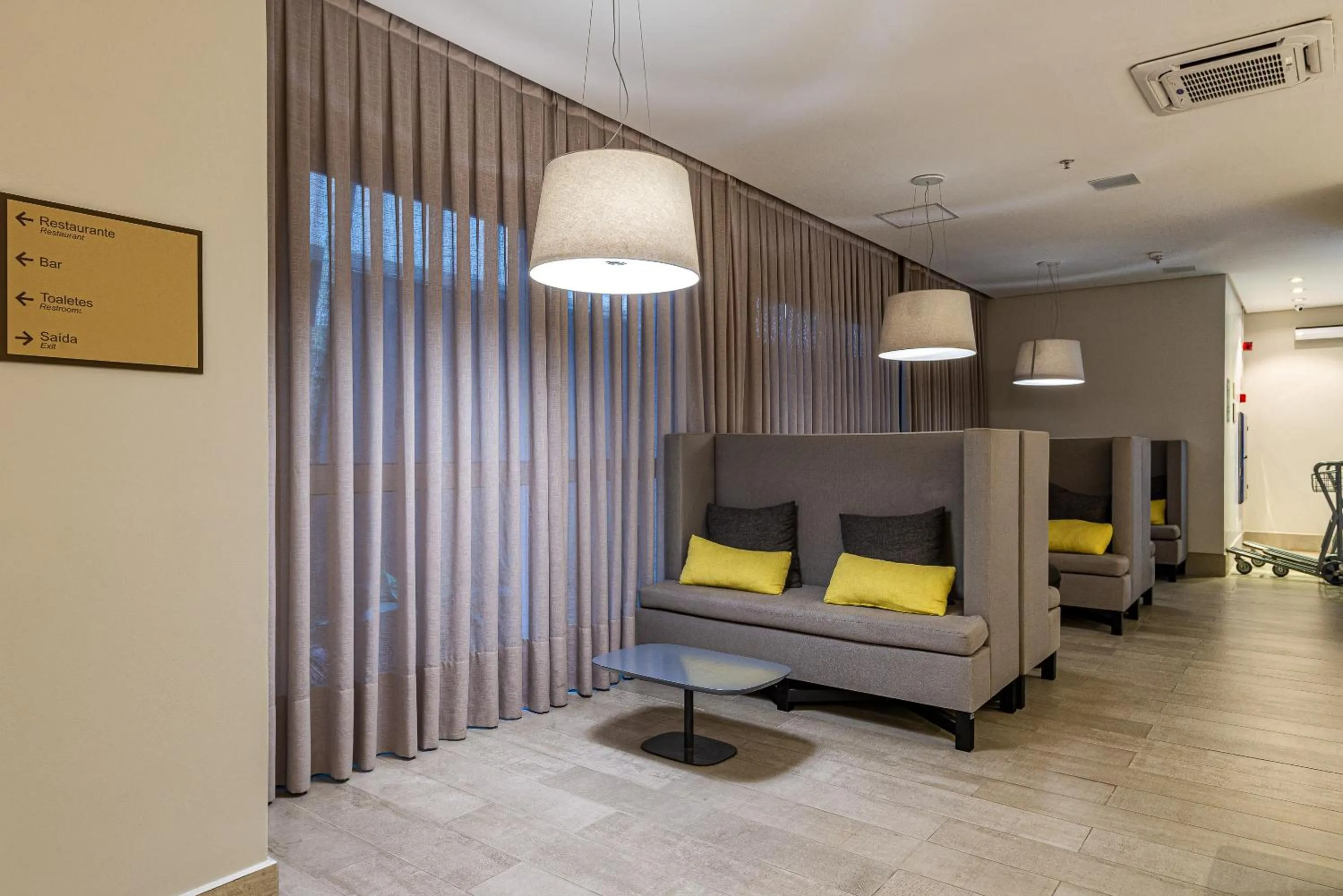 Lobby or reception in Roomo Transamerica Santos Gonzaga