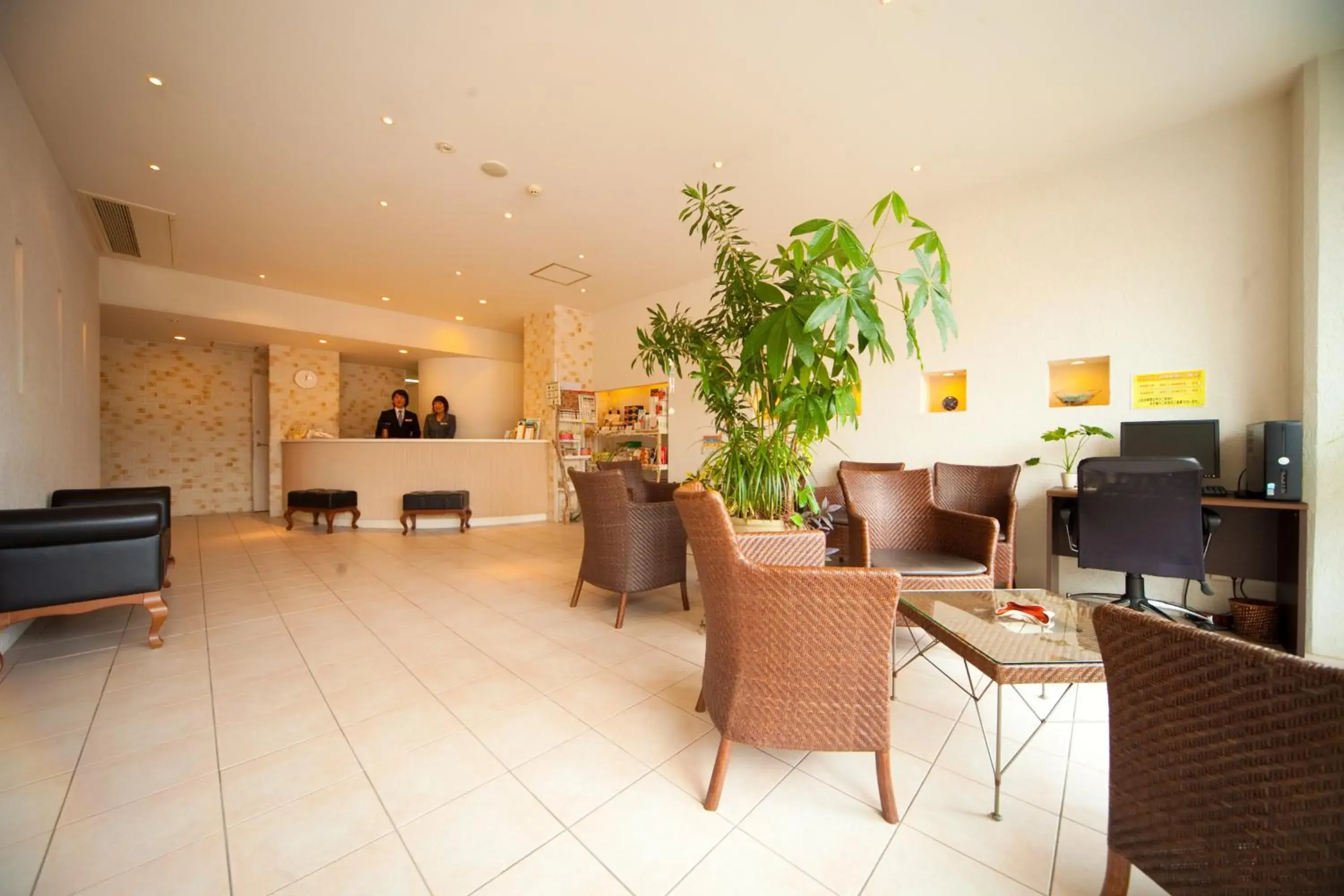 Lobby or reception in Hotel Aile Lobby or reception in Hotel Aile