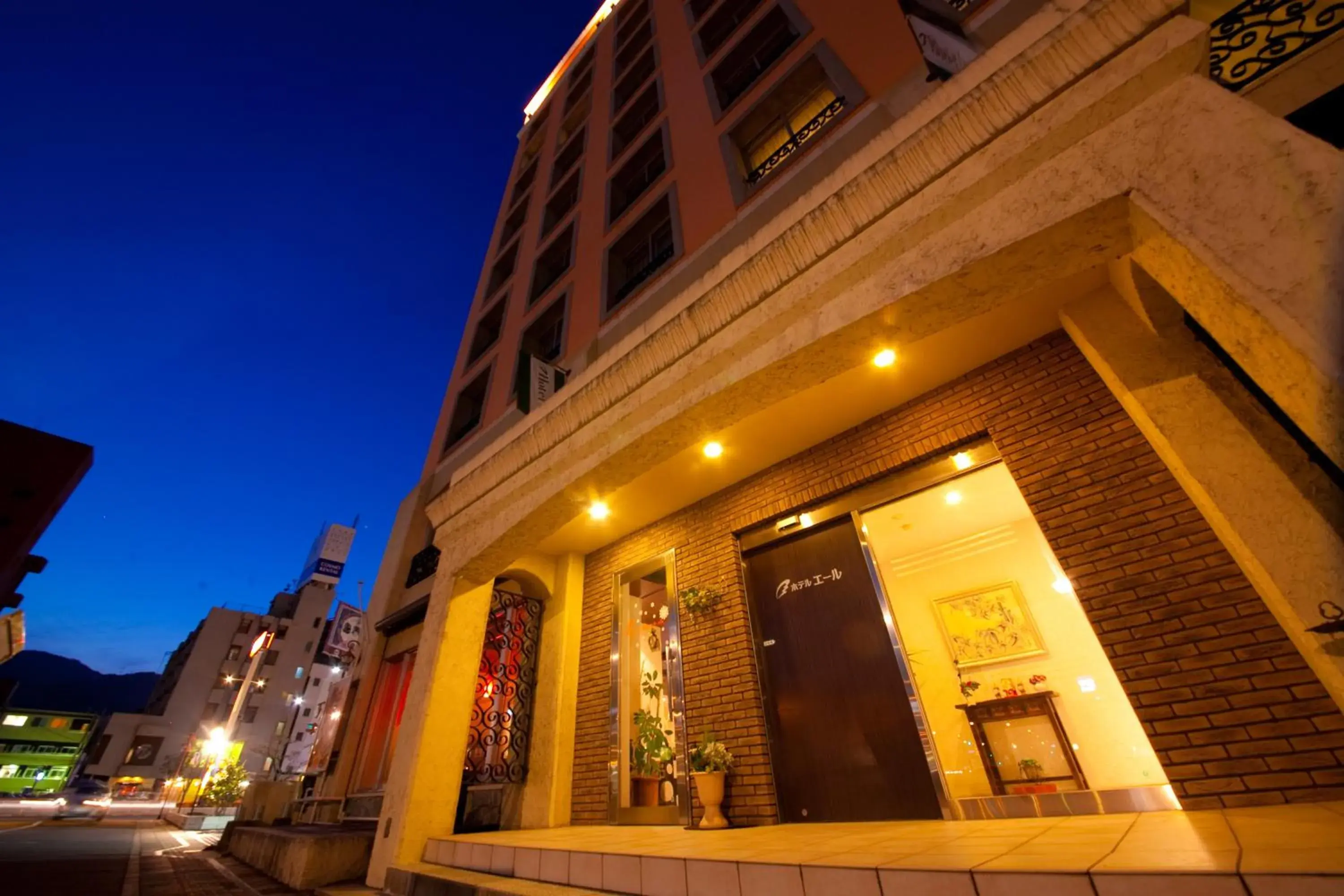 Facade/entrance in Hotel Aile Facade/entrance in Hotel Aile