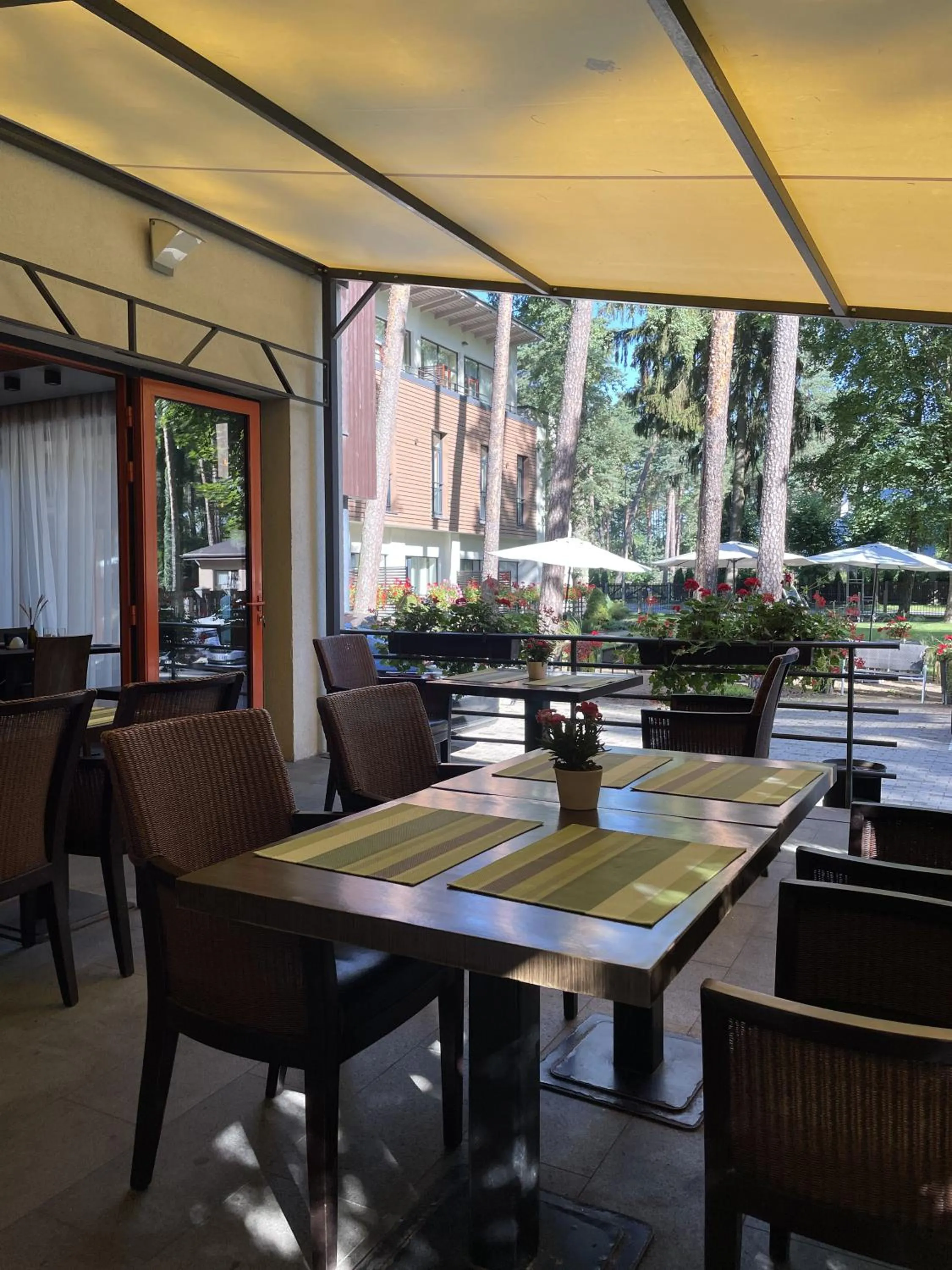 Restaurant/places to eat in Amber Sea Hotel & SPA