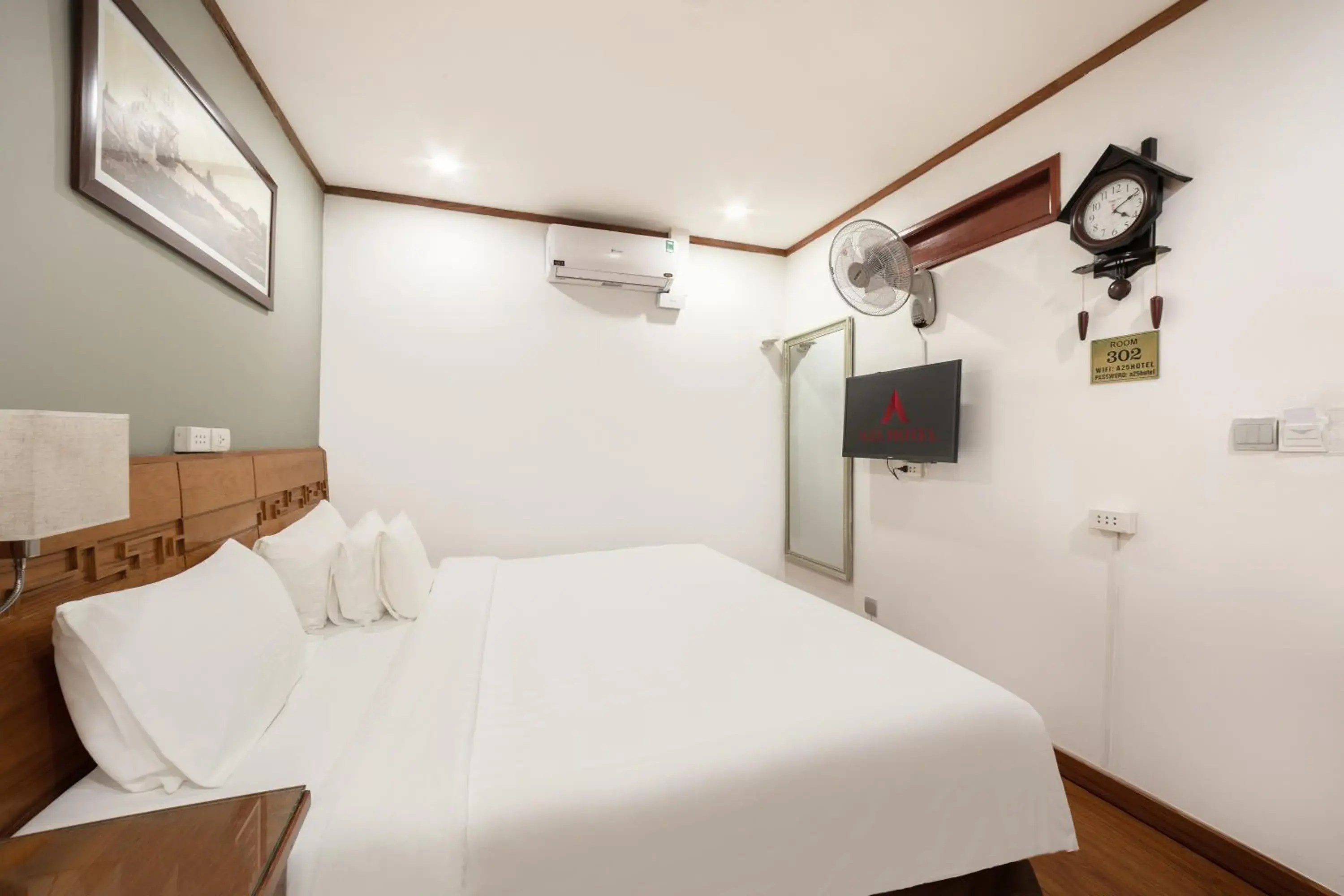 Bedroom, Bed in A25 Hotel - 45 Phan Chu Trinh Bedroom, Bed in A25 Hotel - 45 Phan Chu Trinh
