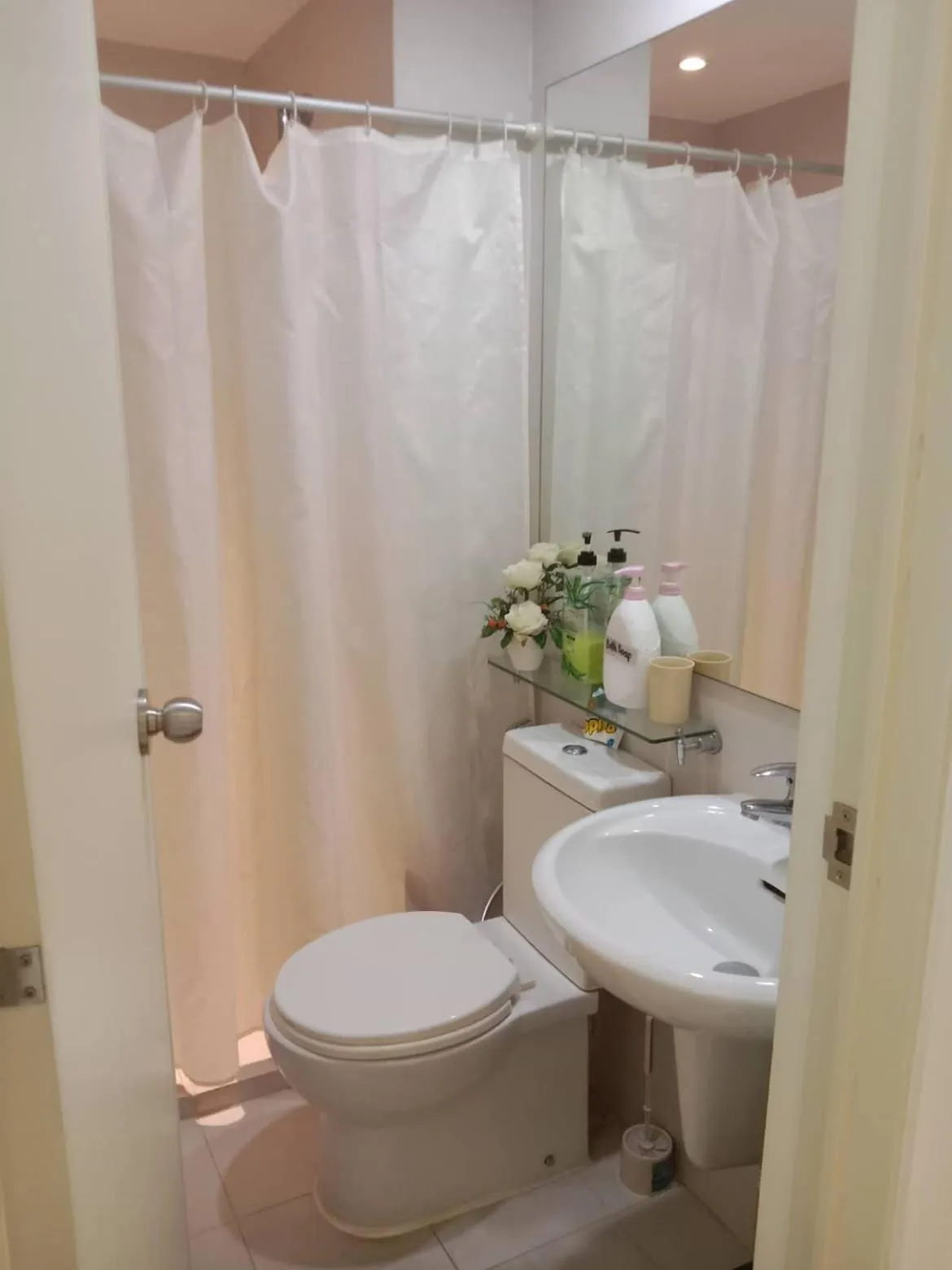 Azure Residences by Van Florendo