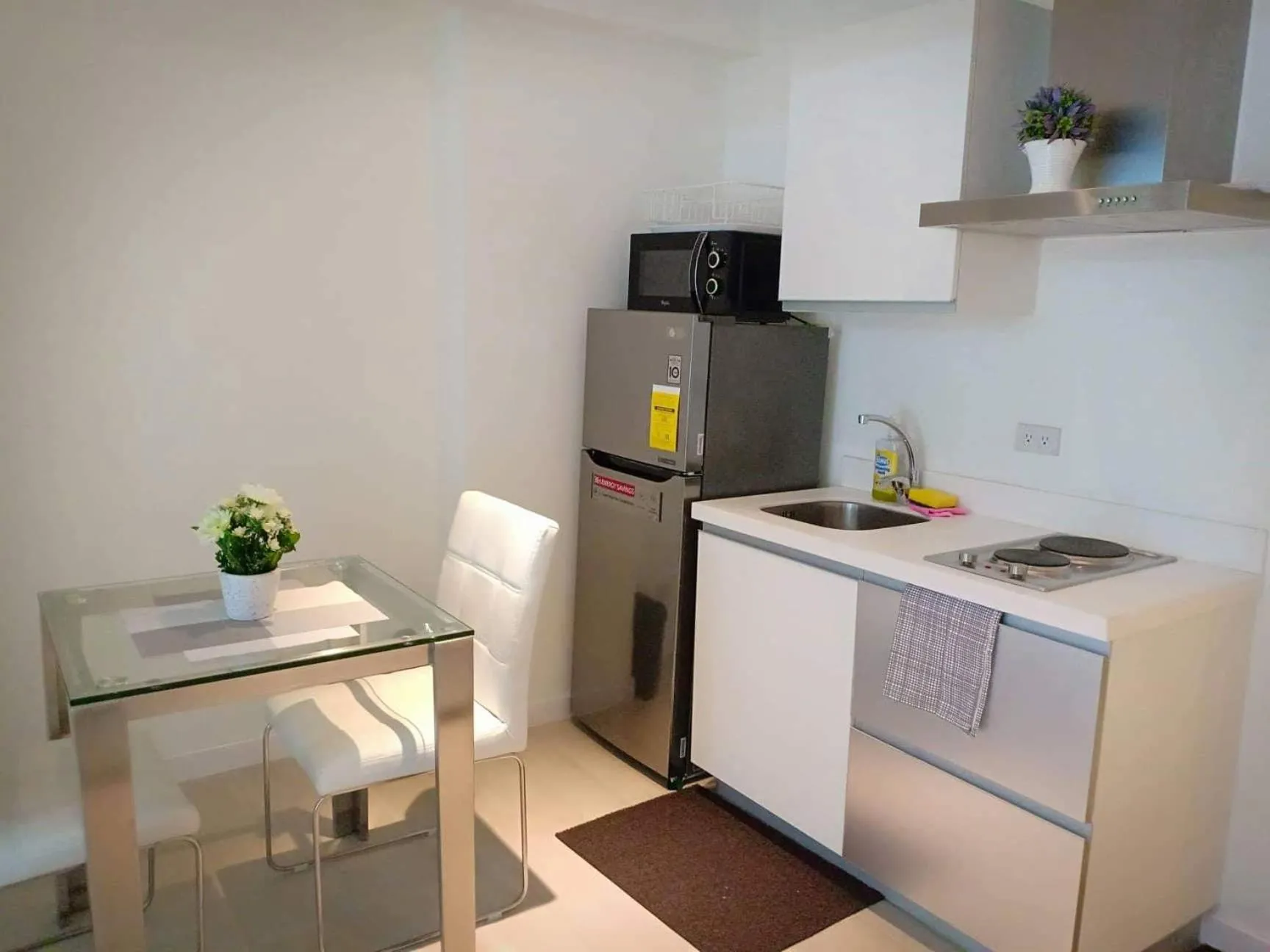 Azure Residences by Van Florendo