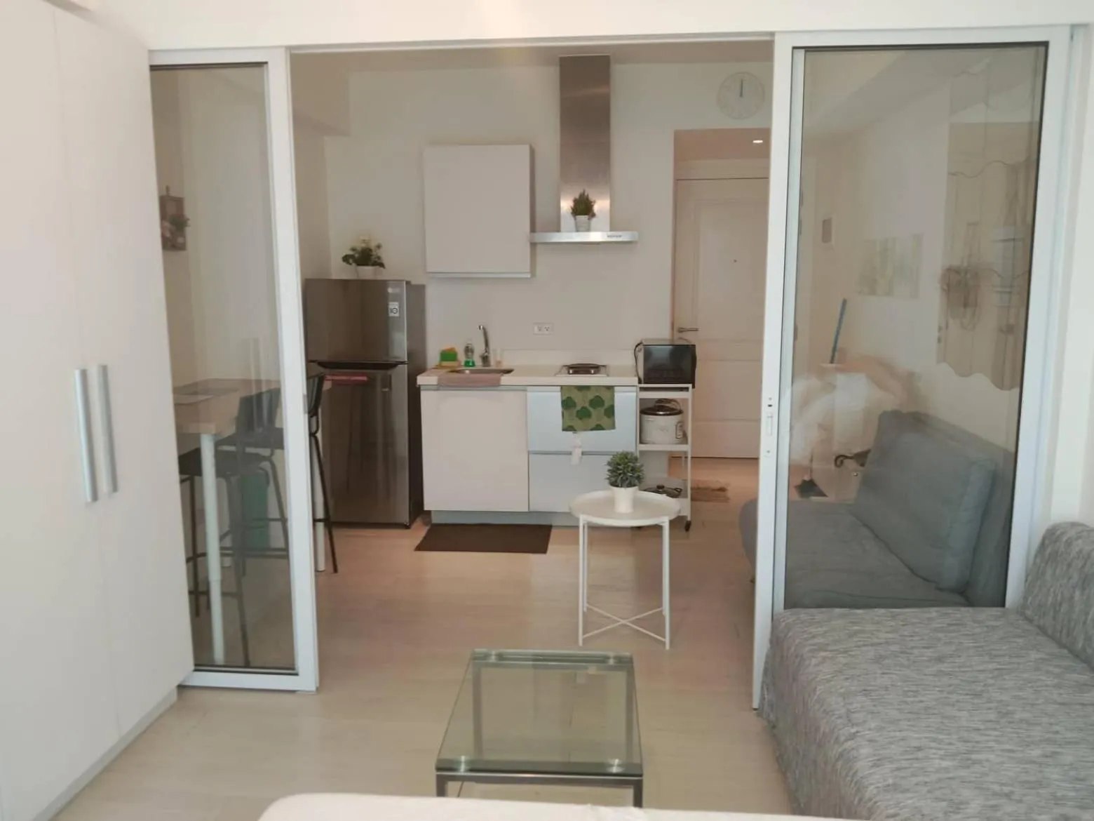 Azure Residences by Van Florendo