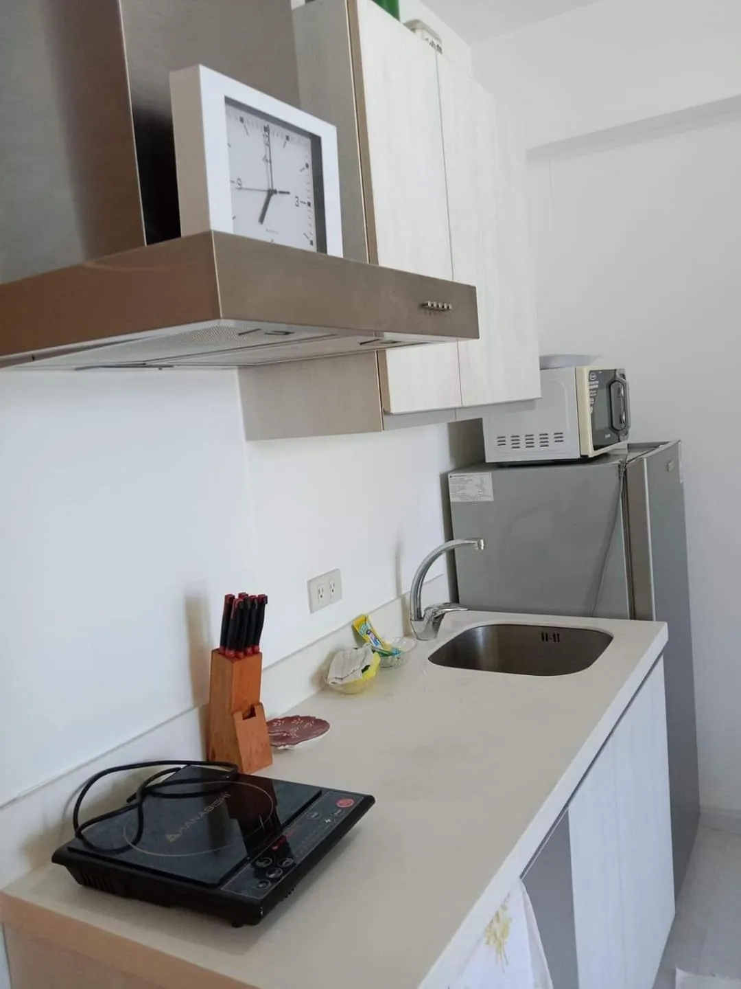 Azure Residences by Van Florendo