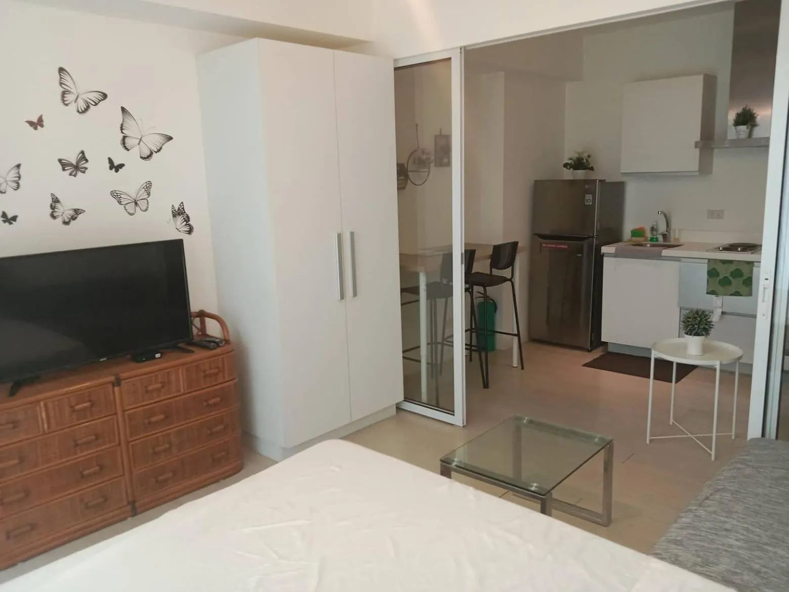 Azure Residences by Van Florendo