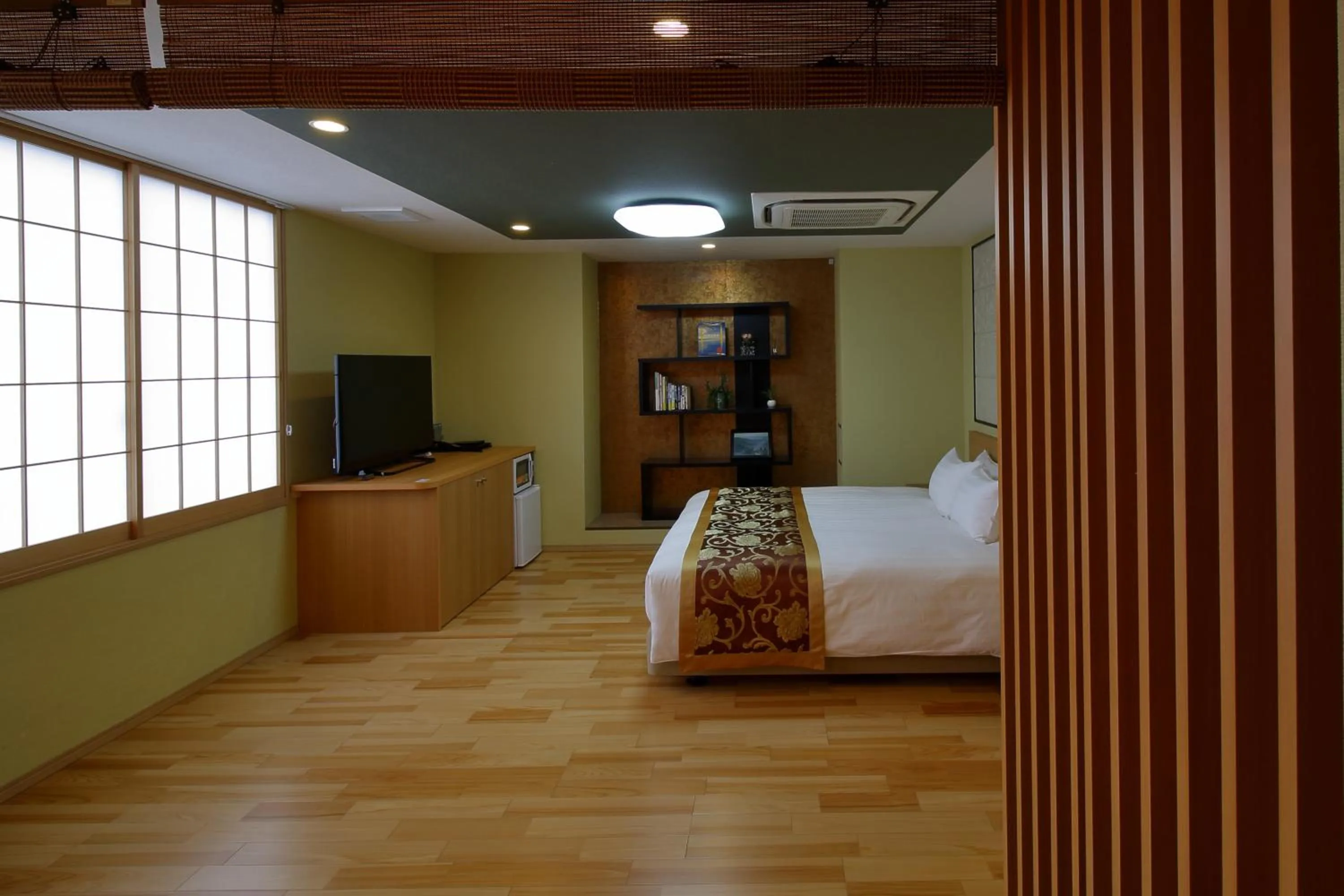 Photo of the whole room, Bed in Nagomi Hotel Nippori