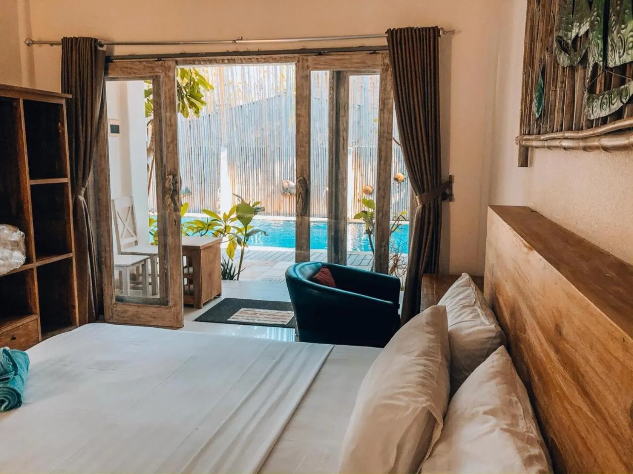 Bed in The 5 Brothers Hotel