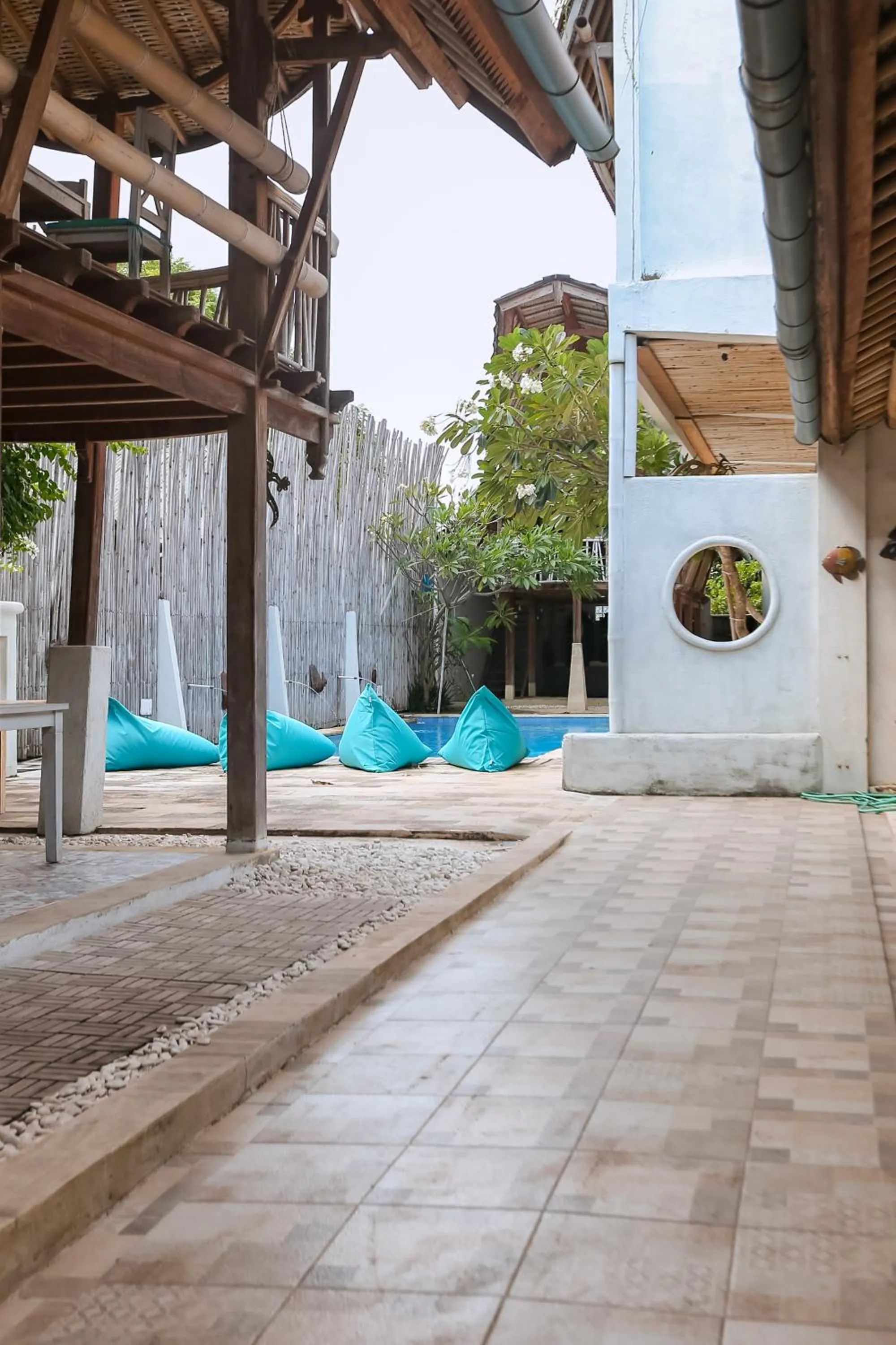 The 5 Brothers Hotel