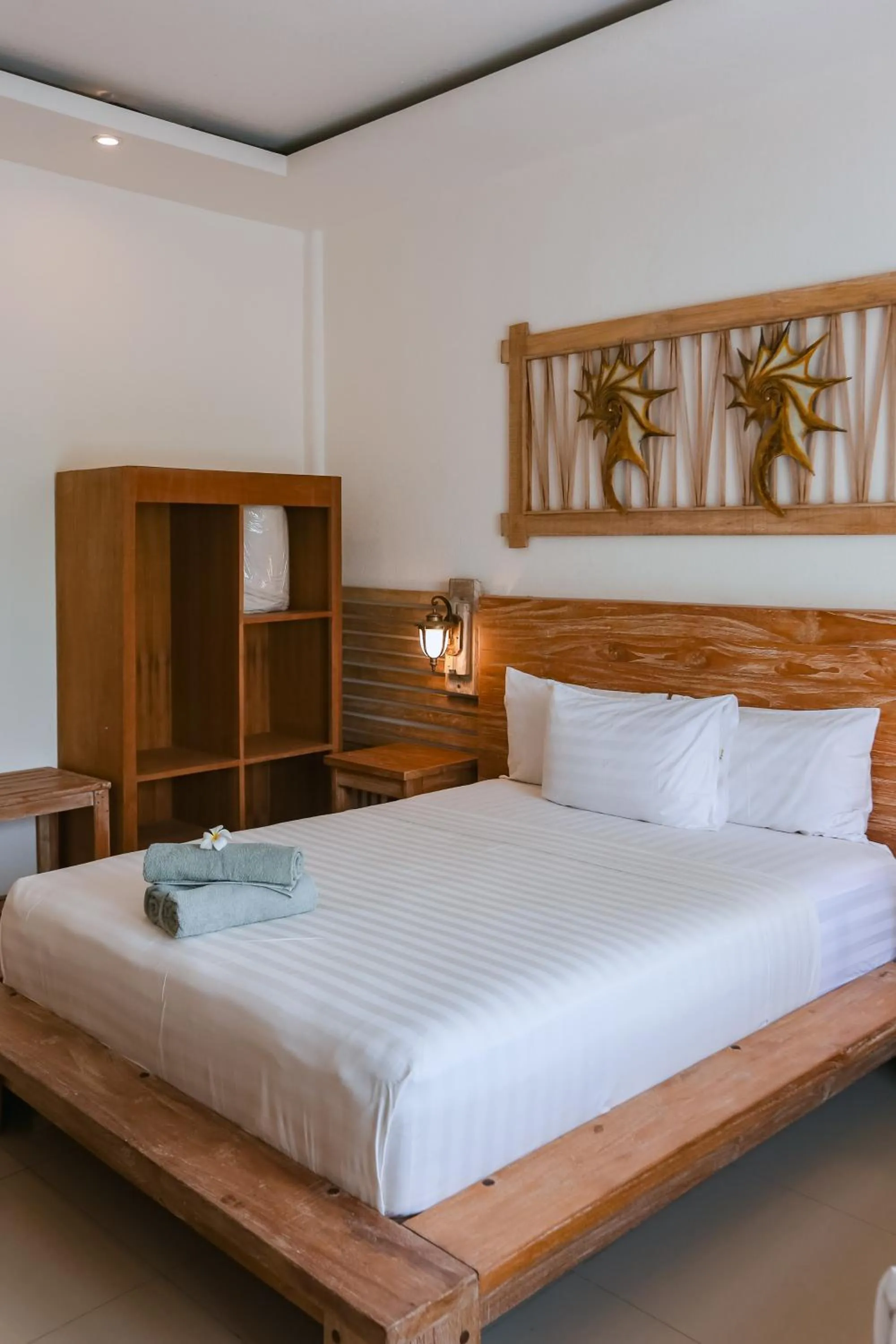 Bed in The 5 Brothers Hotel