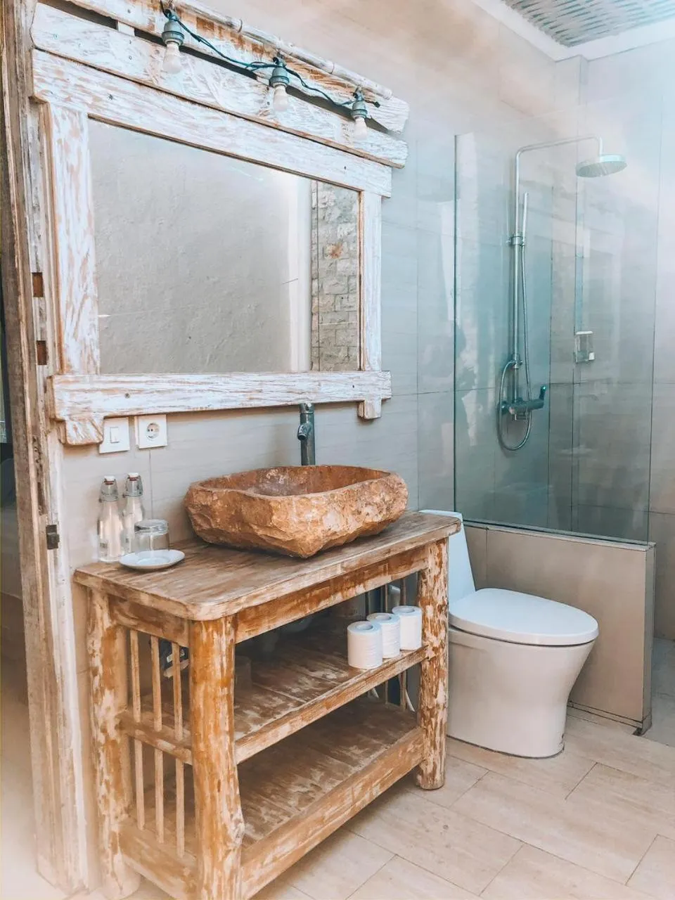 The 5 Brothers Hotel