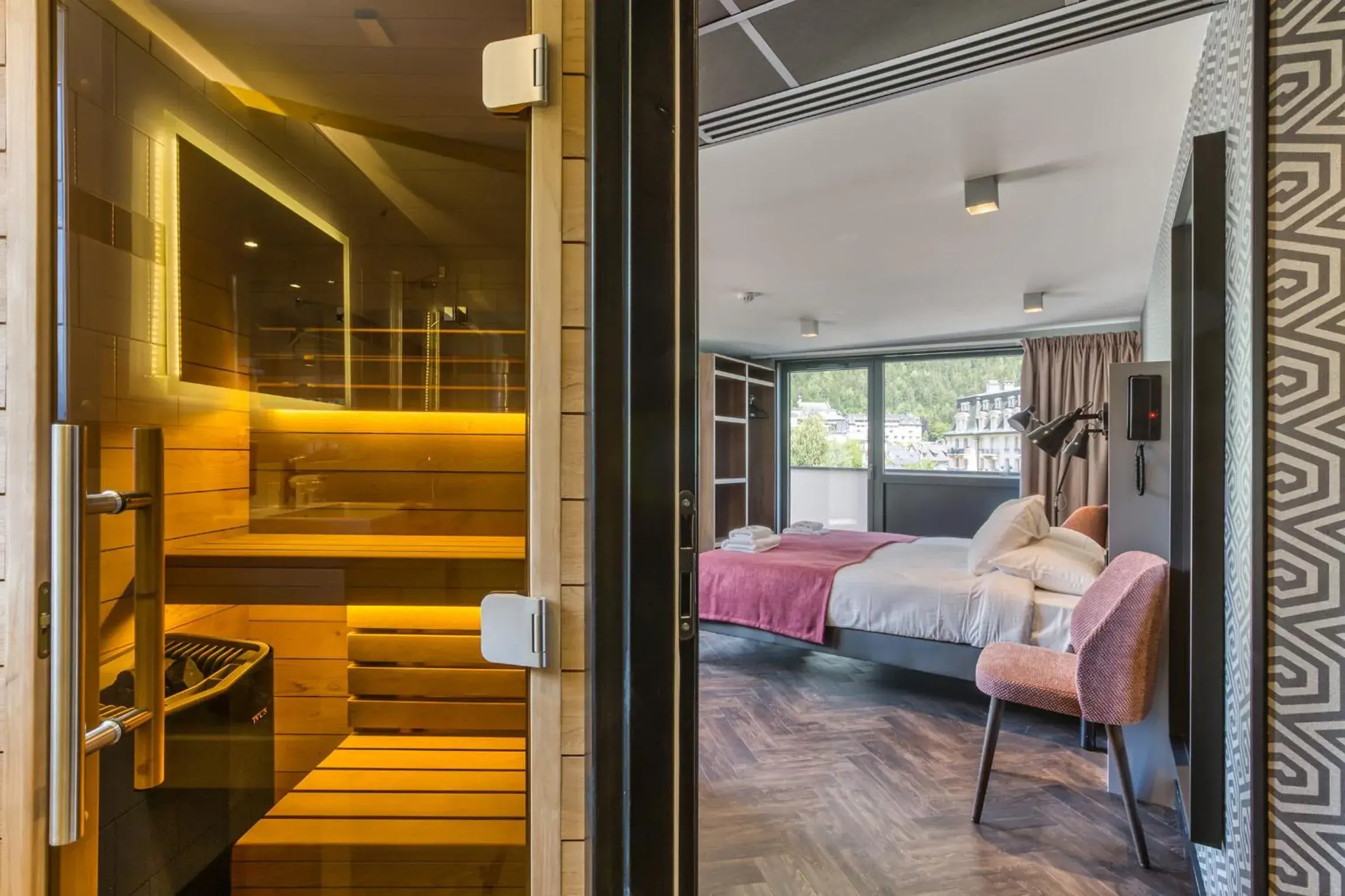 Bathroom, Bed in Pointe Isabelle Bathroom, Bed in Pointe Isabelle