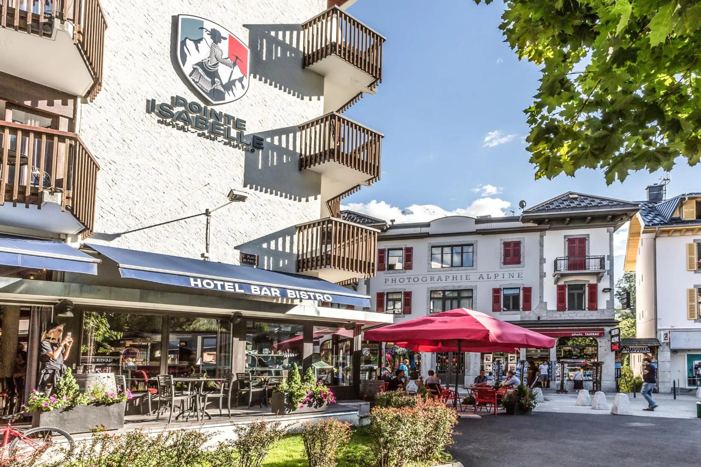 Facade/entrance in Pointe Isabelle