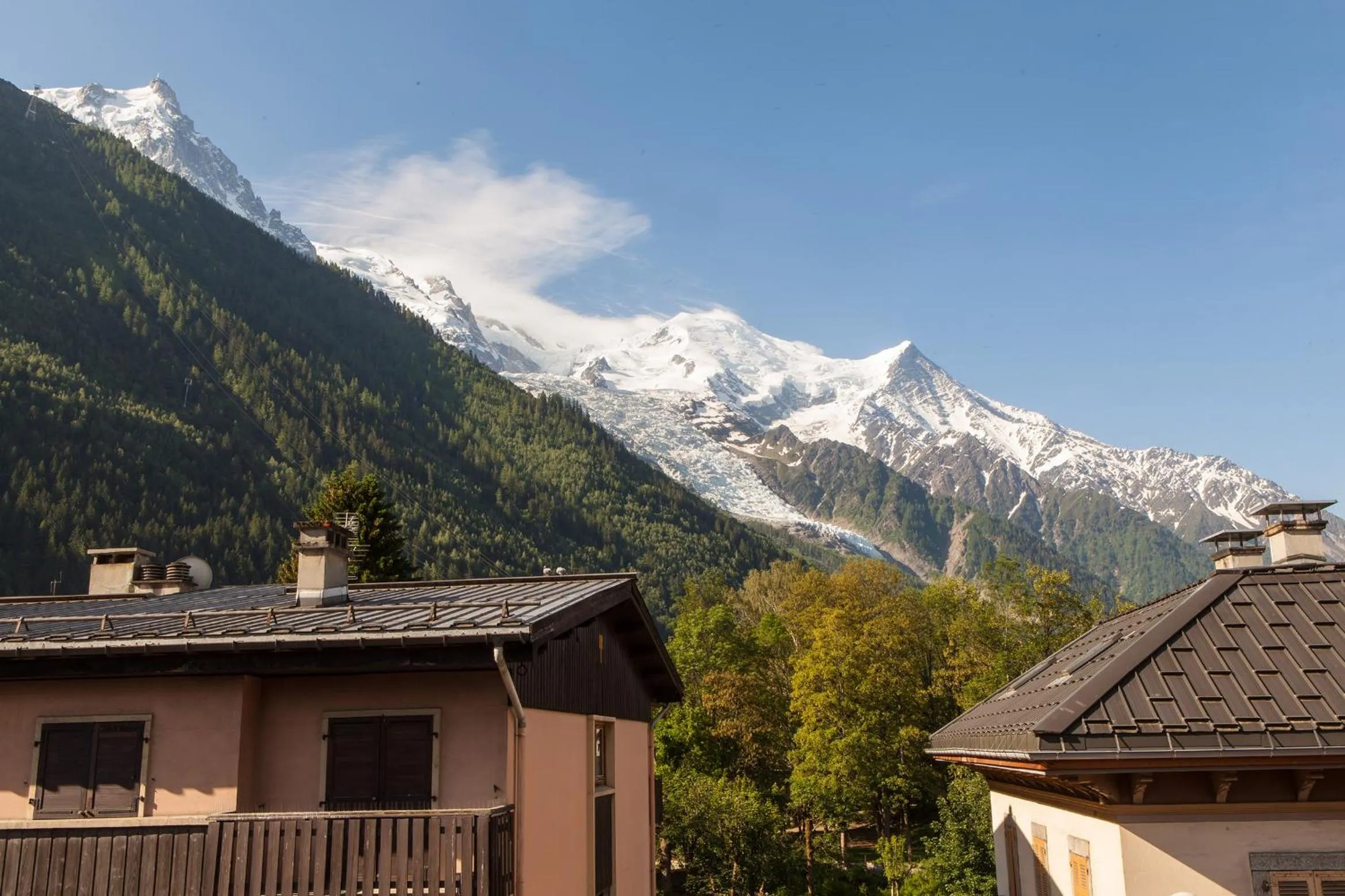 Mountain view in Pointe Isabelle