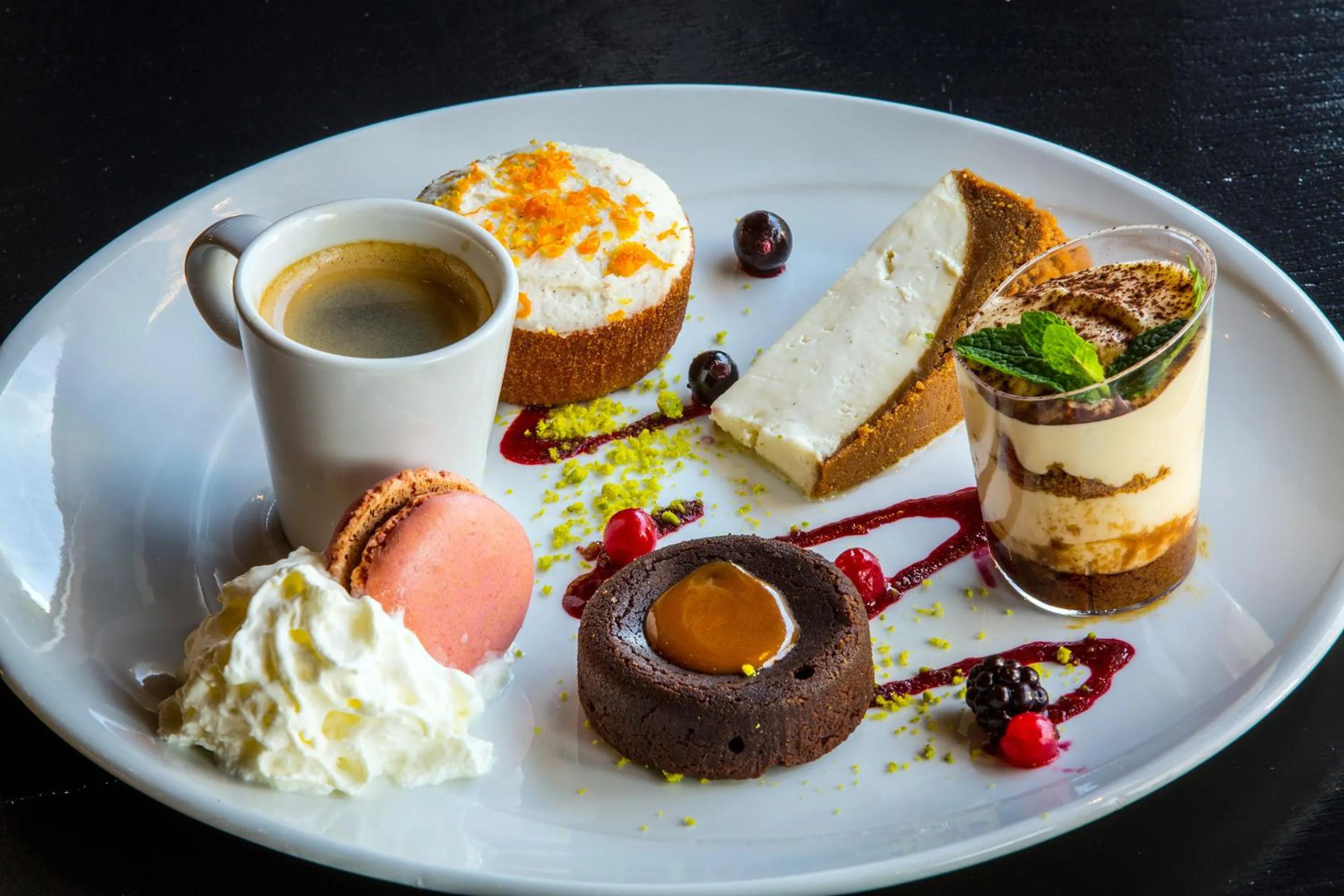 Restaurant/places to eat in Pointe Isabelle