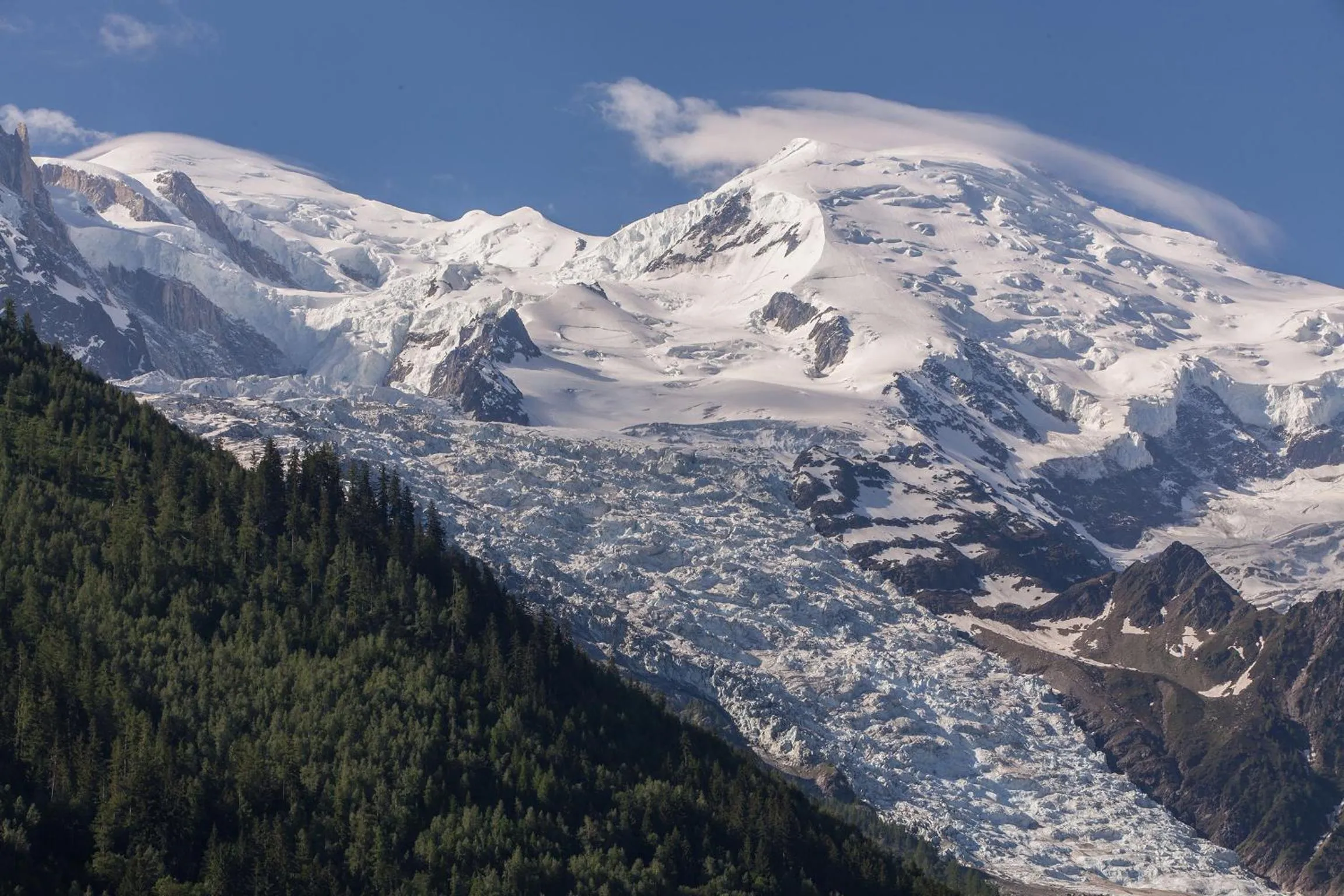 Mountain view in Pointe Isabelle