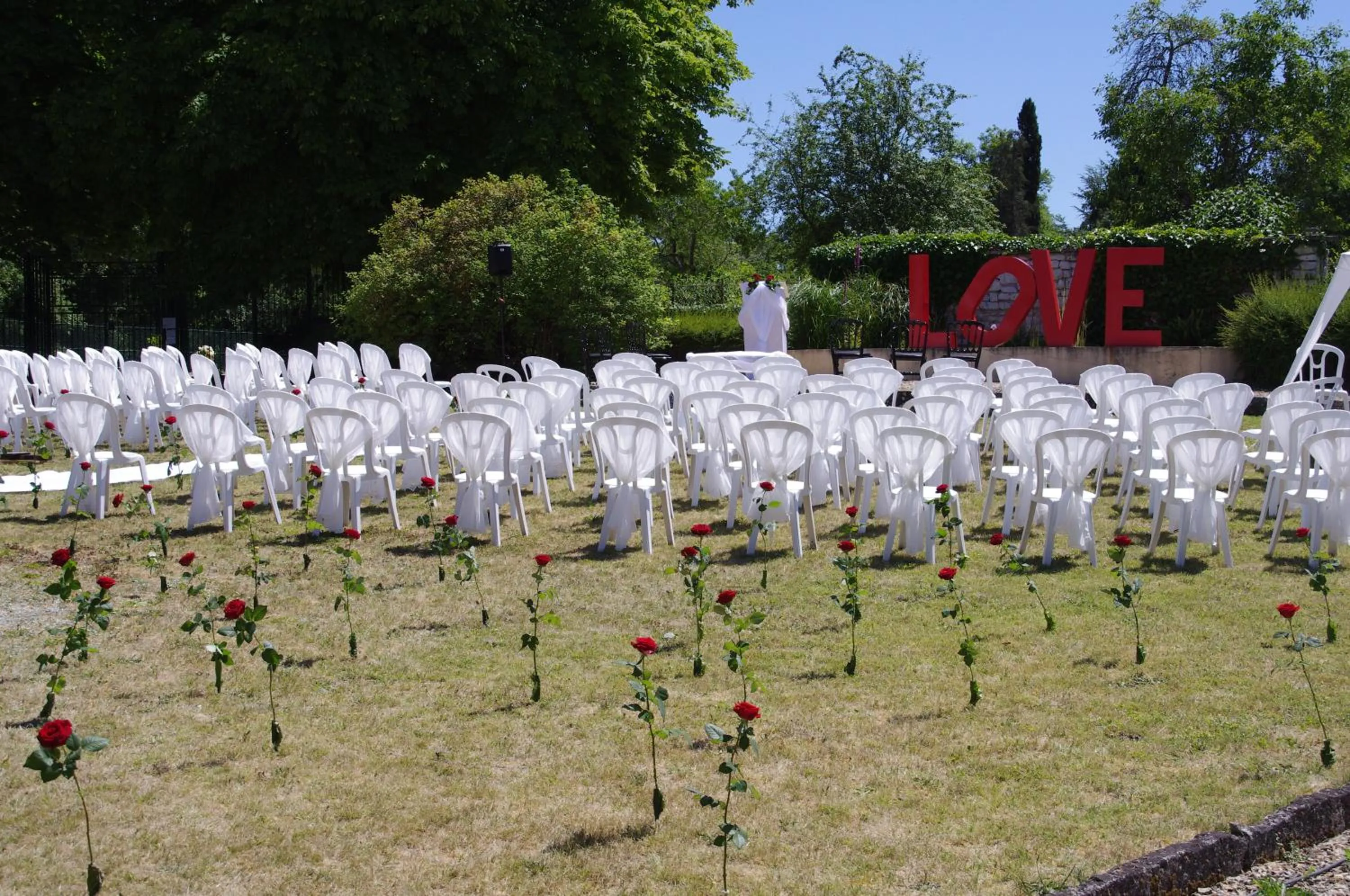 Garden in Logis Hotels Domaine du Châtelard