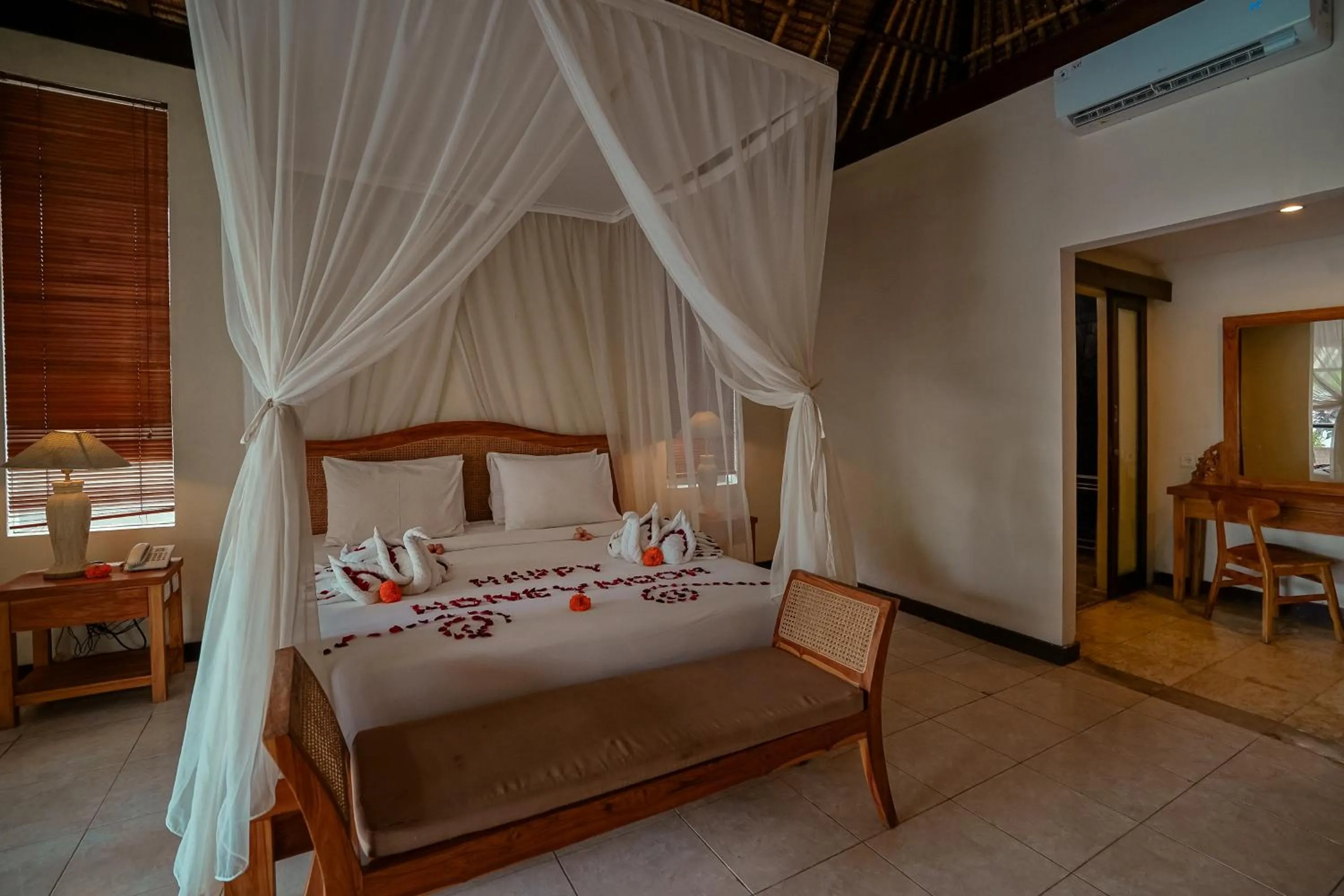 Bed in Pertiwi Resort & Spa
