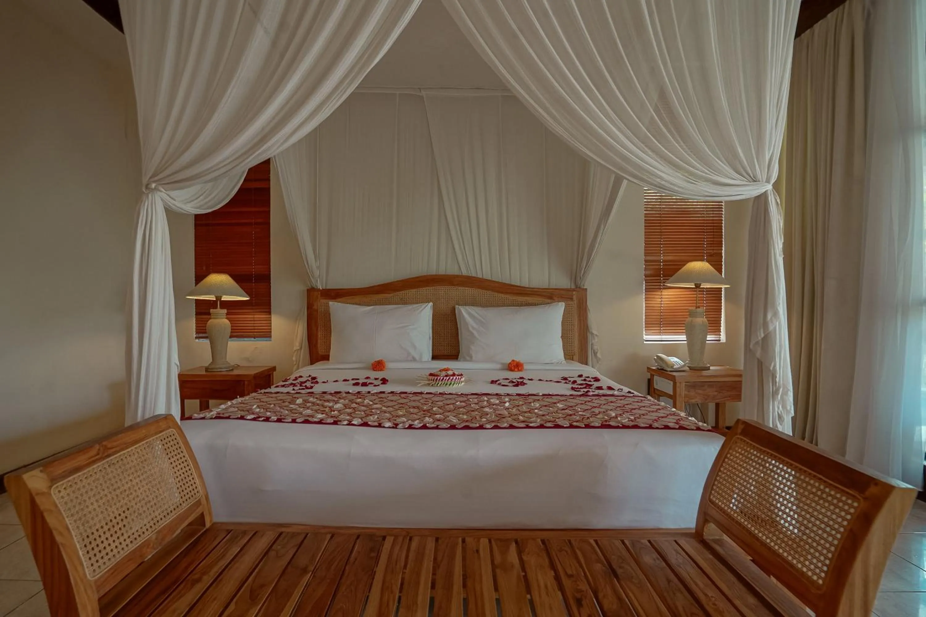 Bed in Pertiwi Resort & Spa