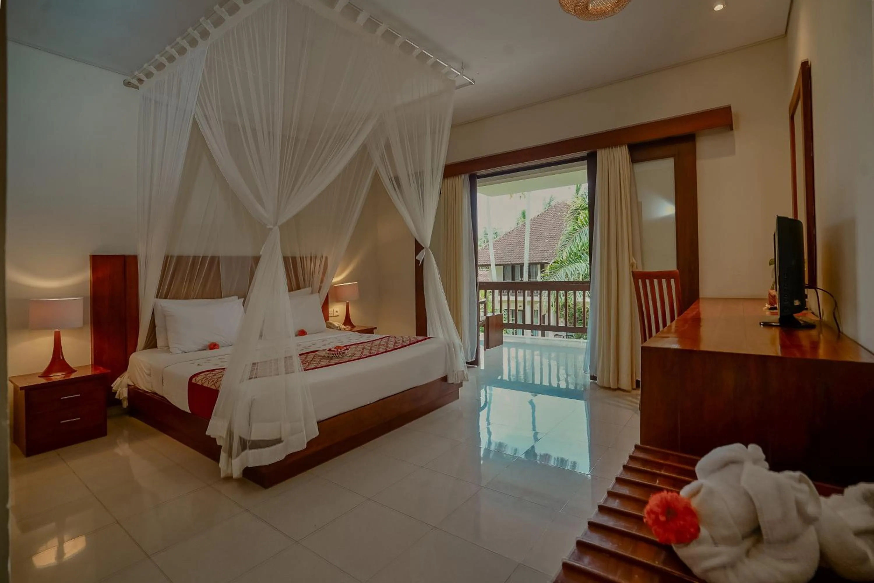 Bed in Pertiwi Resort & Spa