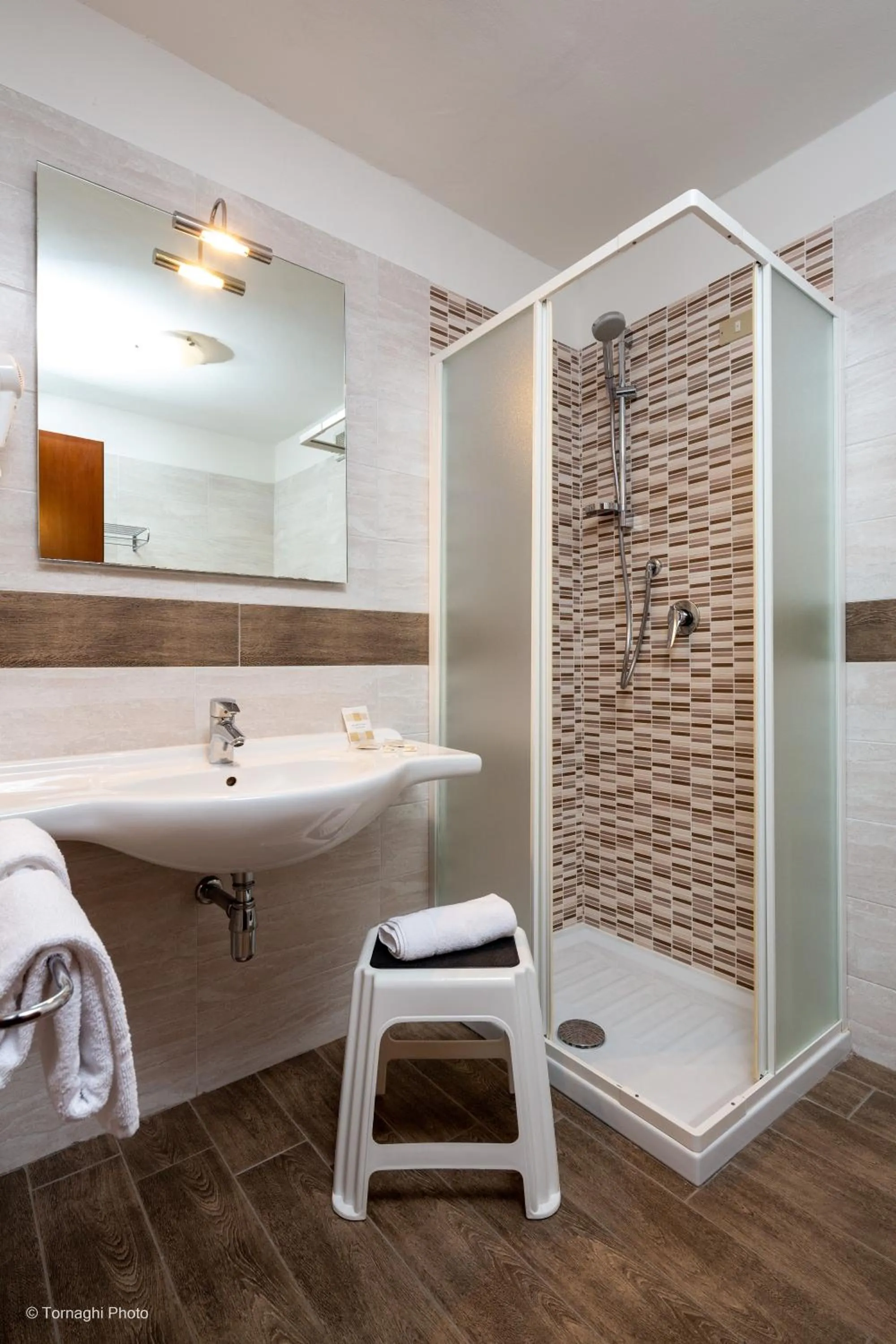 Bathroom in Hotel Alpen