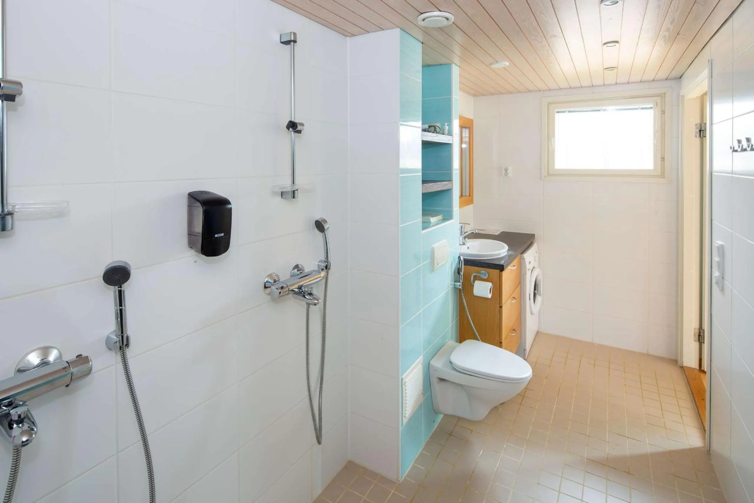 Bathroom in Holiday Club Kuusamon Tropiikki Apartments