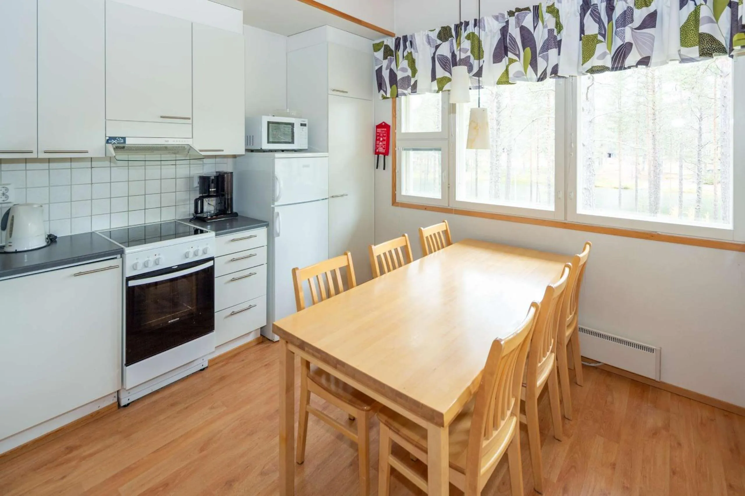 Kitchen or kitchenette in Holiday Club Kuusamon Tropiikki Apartments