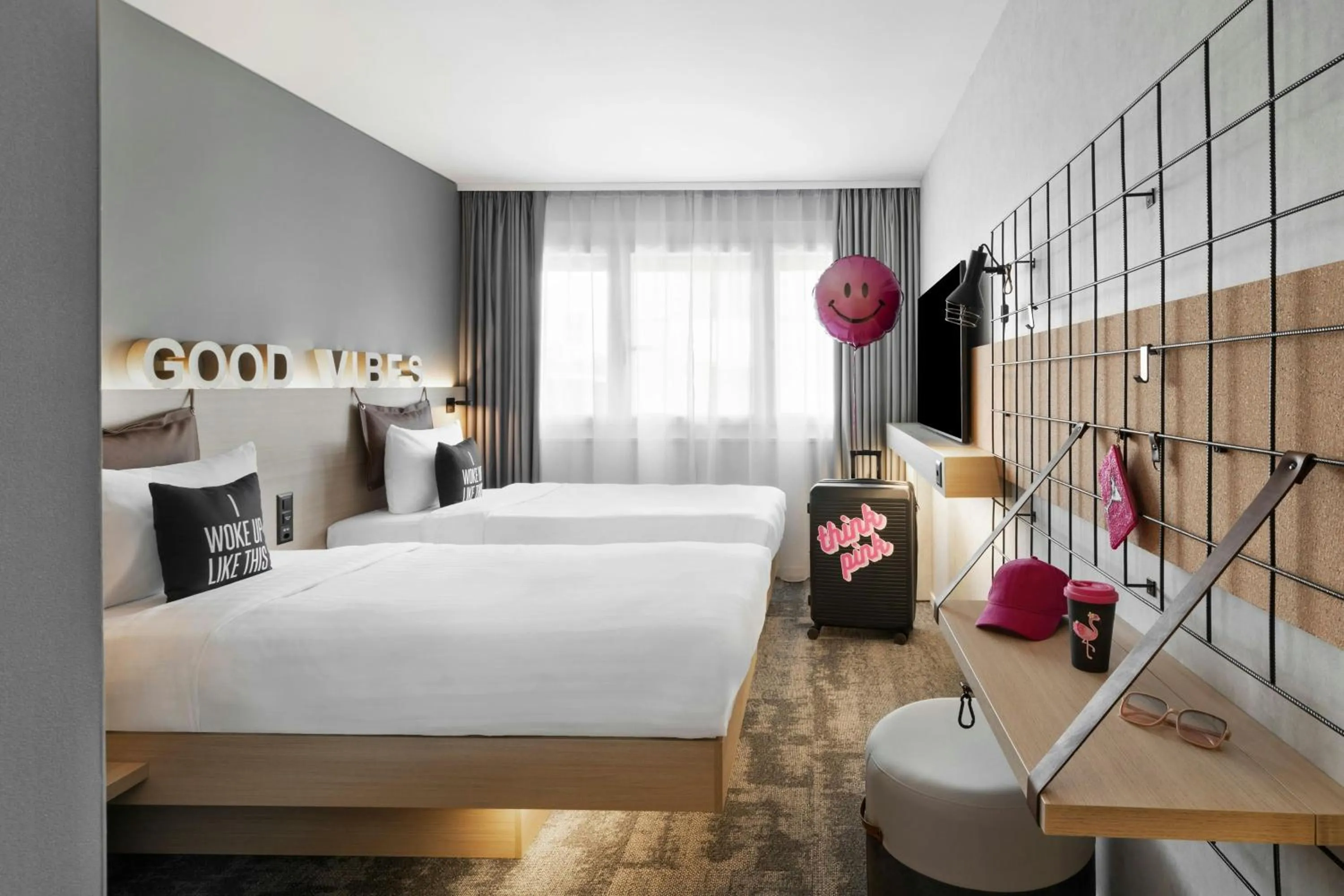 Photo of the whole room, Bed in Moxy Zurich