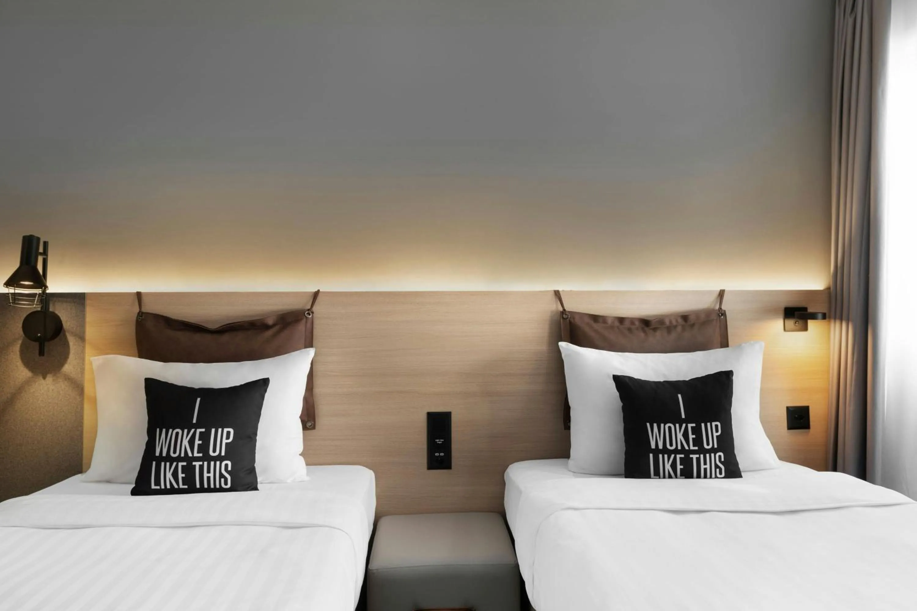 Photo of the whole room, Bed in Moxy Zurich