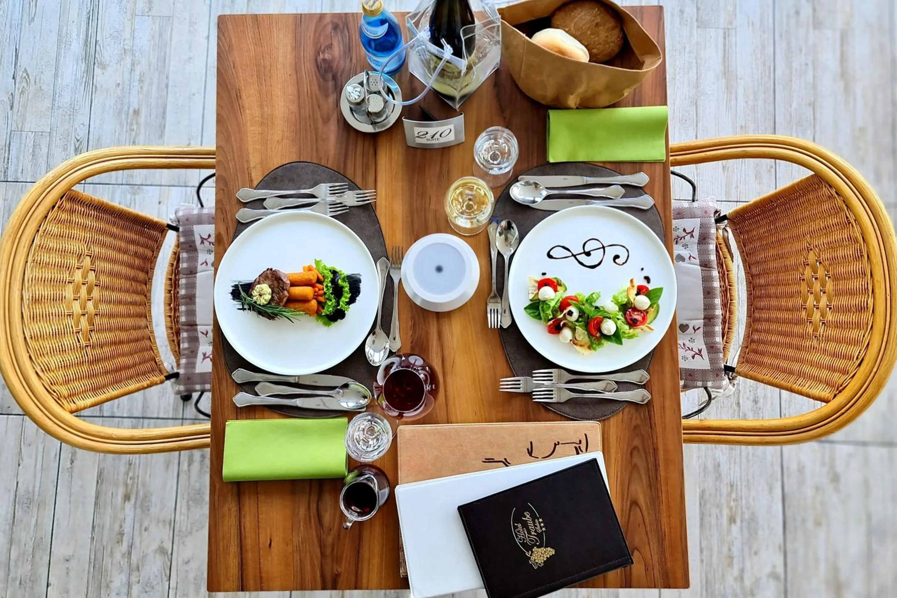 Restaurant/places to eat in Hotel Traube - Stelvio