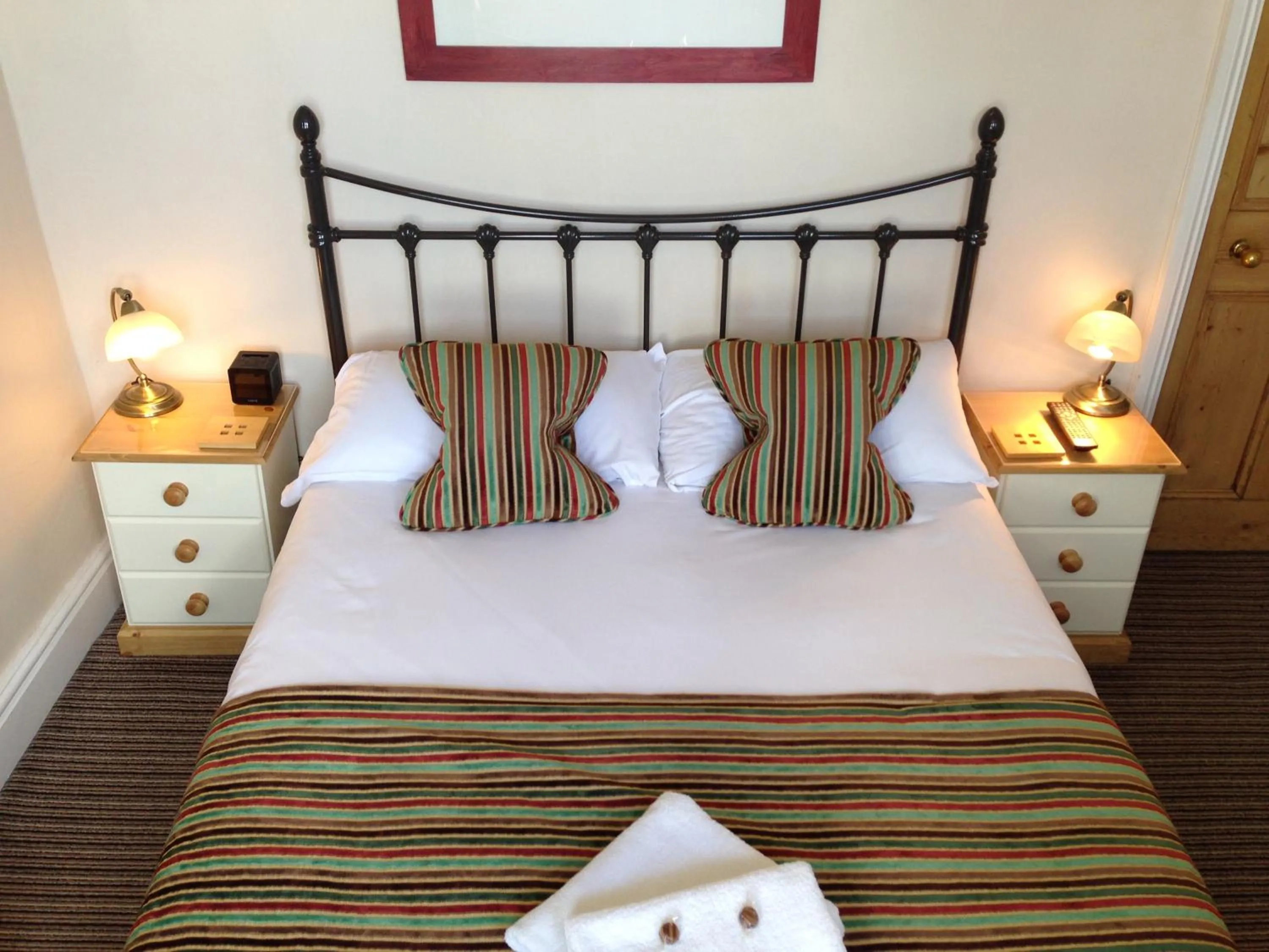 Bedroom, Bed in Devonshire House