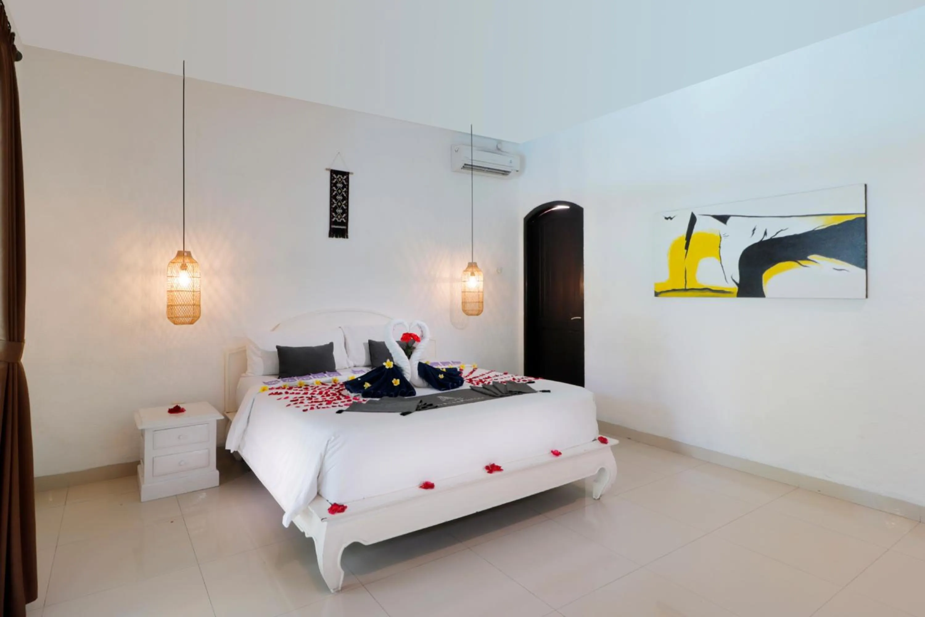 Bed in Singgah Villas Seminyak