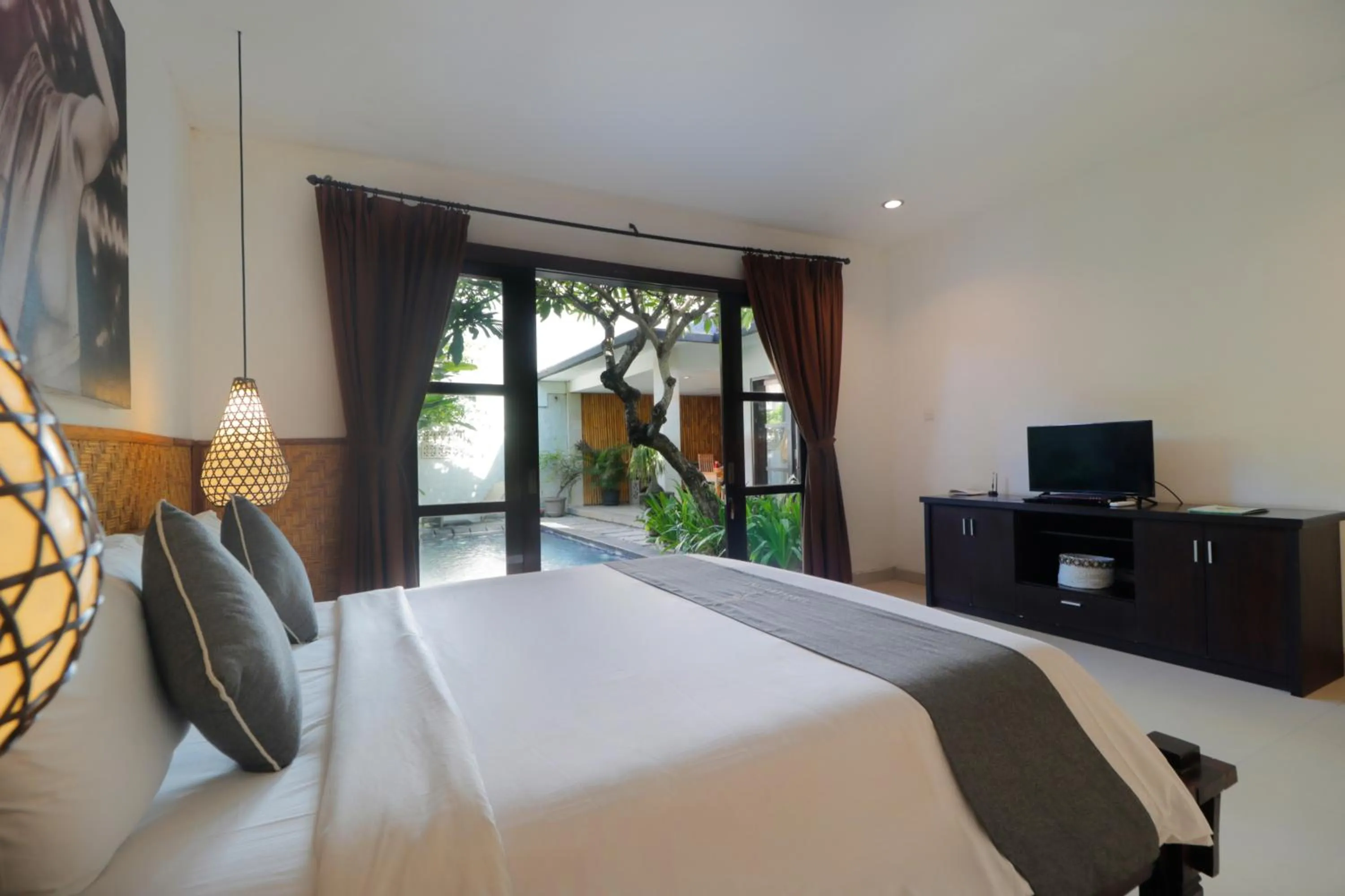 Bathroom, Bed in Singgah Villas Seminyak