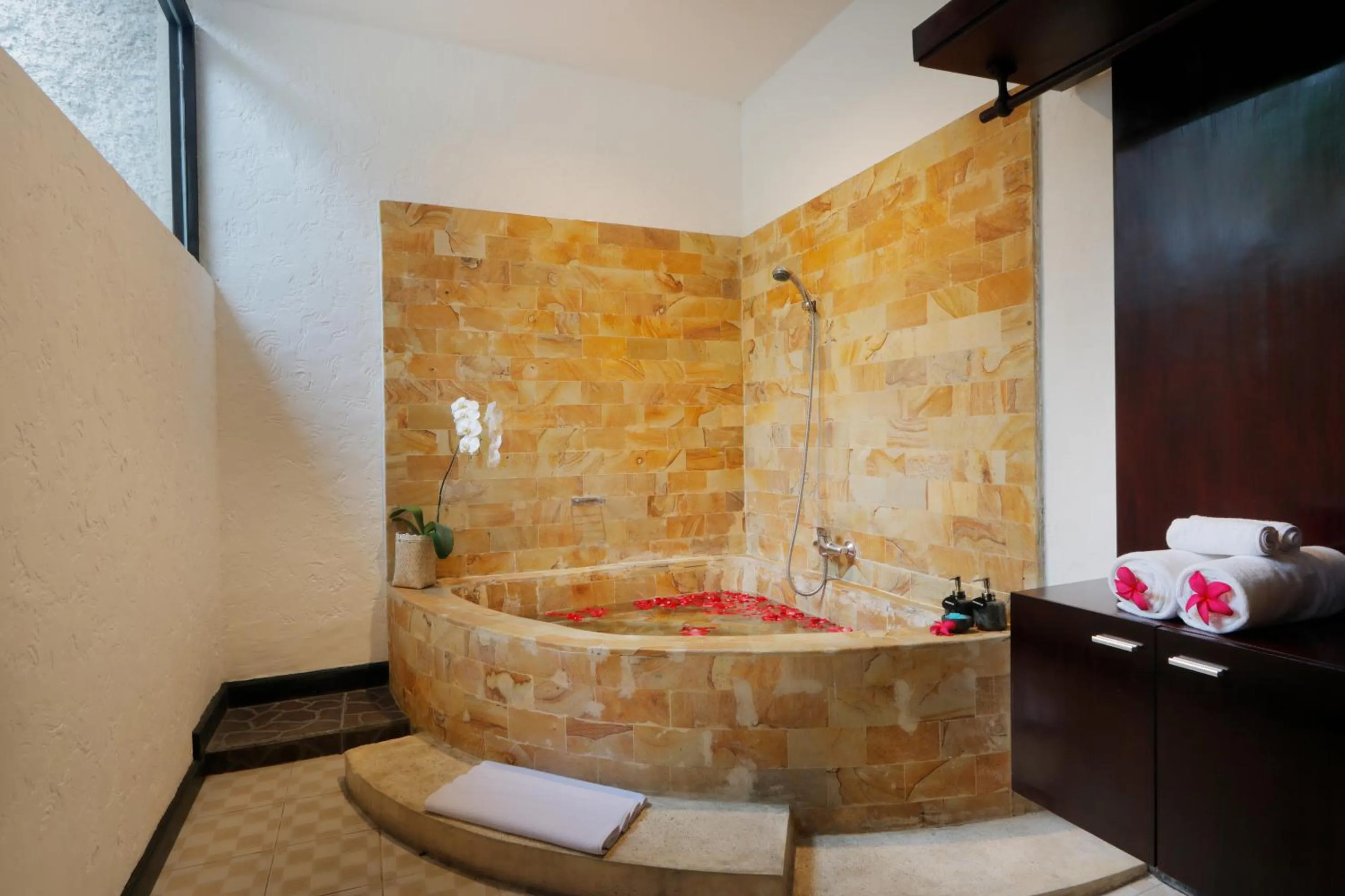 Bathroom in Singgah Villas Seminyak