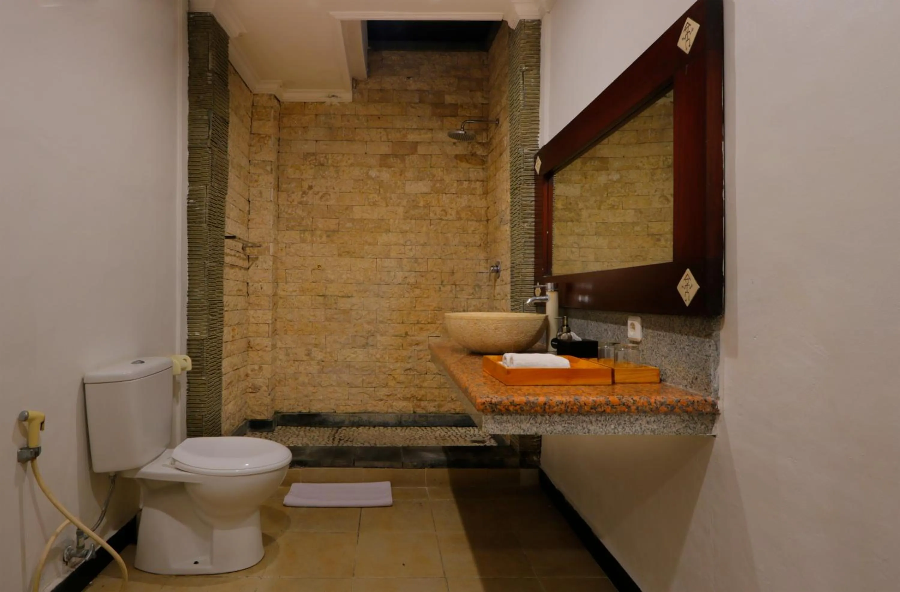 Shower in Singgah Villas Seminyak