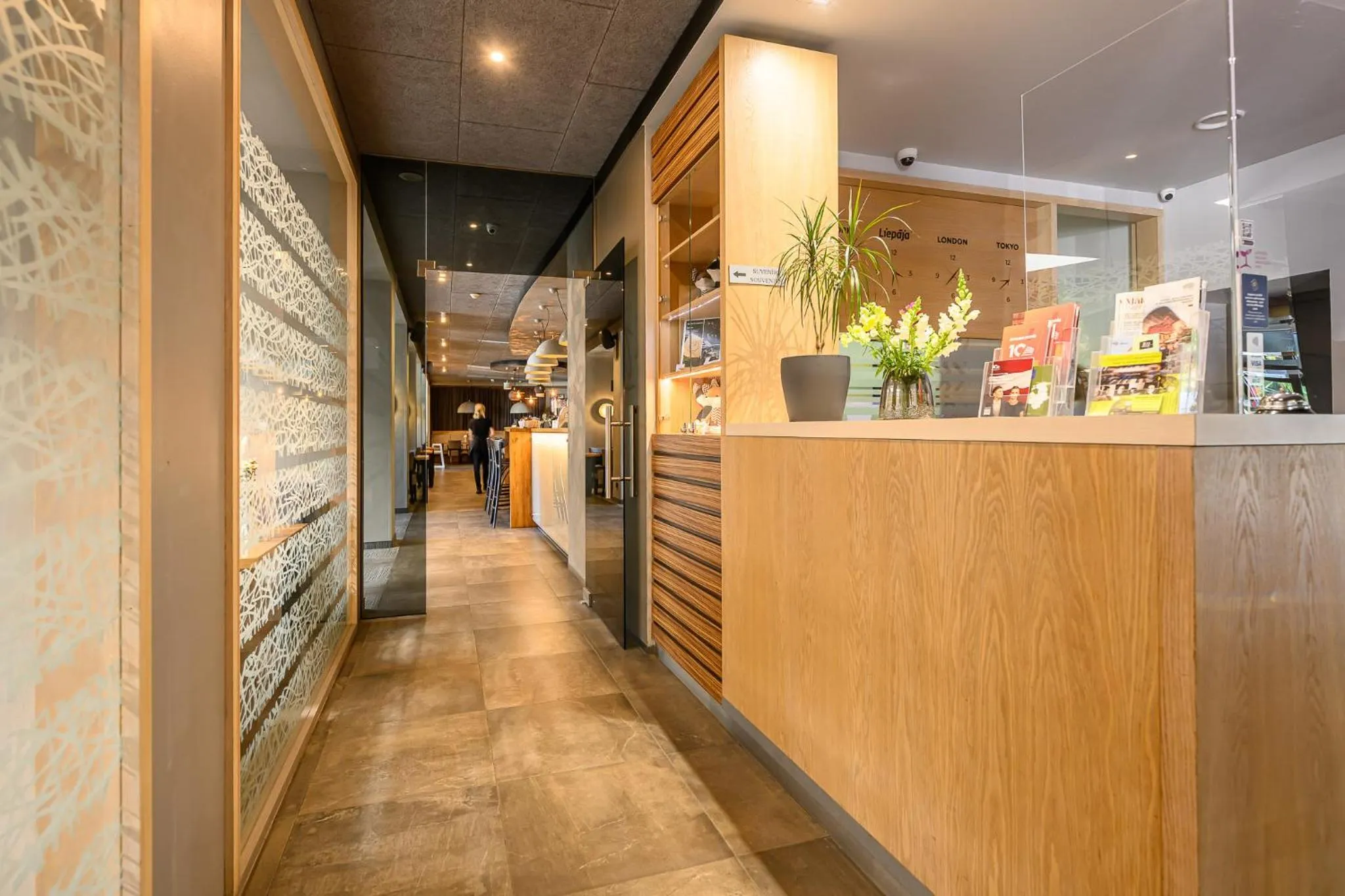 Restaurant/places to eat in Liva Hotel