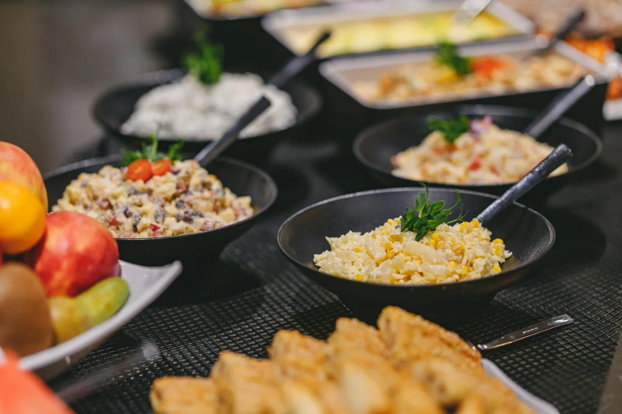 Restaurant/places to eat in Liva Hotel