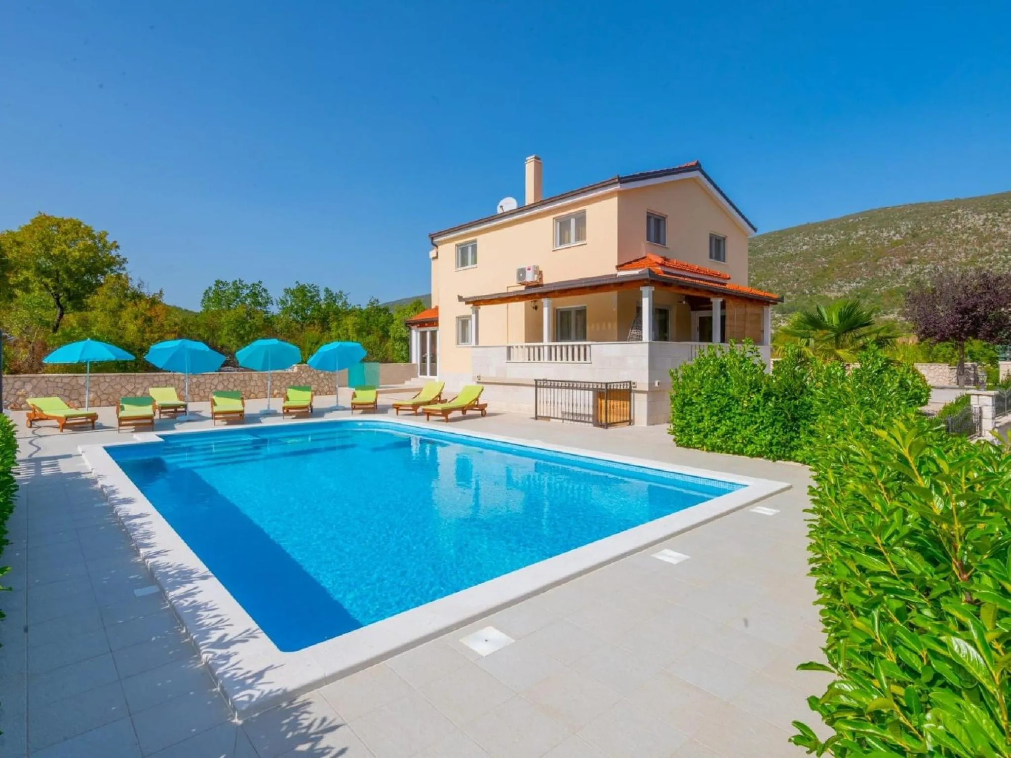 Property building in Villa Secret Beauty with Heated Saltwater Pool