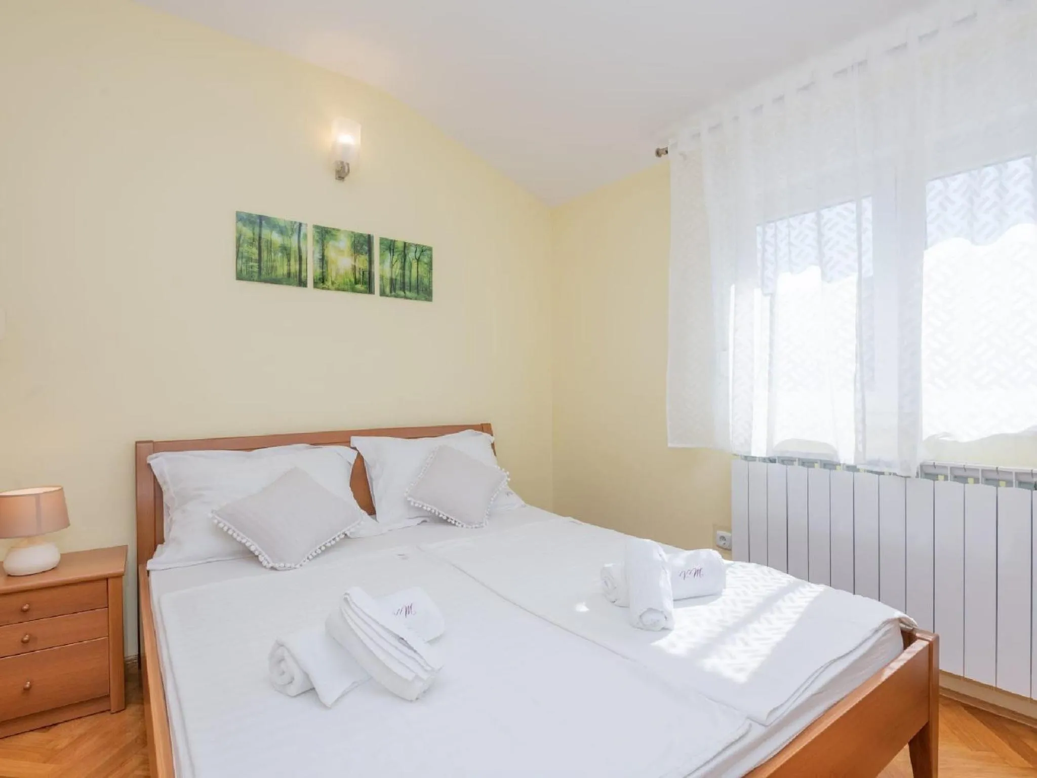 Bed in Villa Secret Beauty with Heated Saltwater Pool