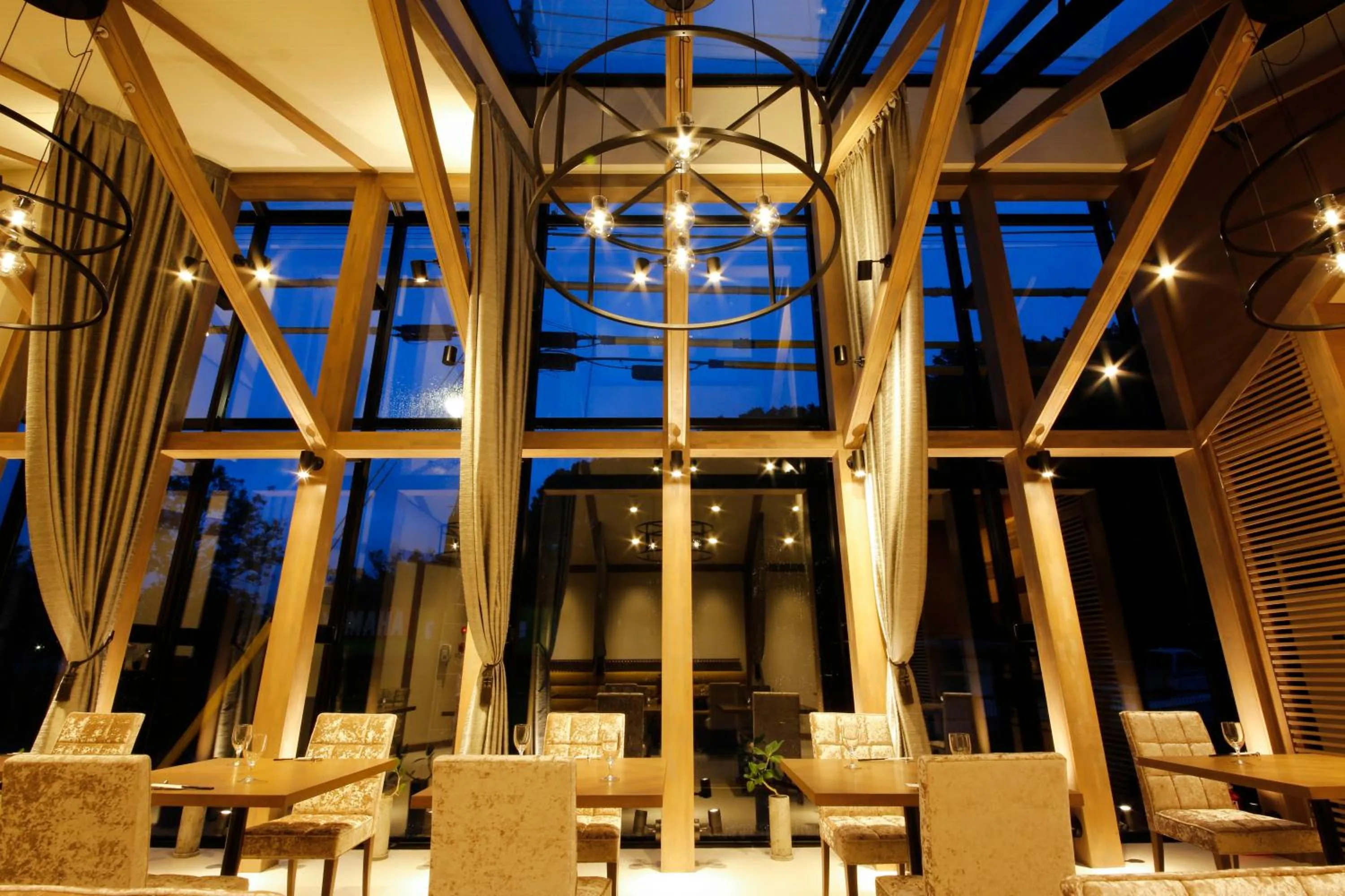 Restaurant/places to eat in Bishoku no Kakurega Provence