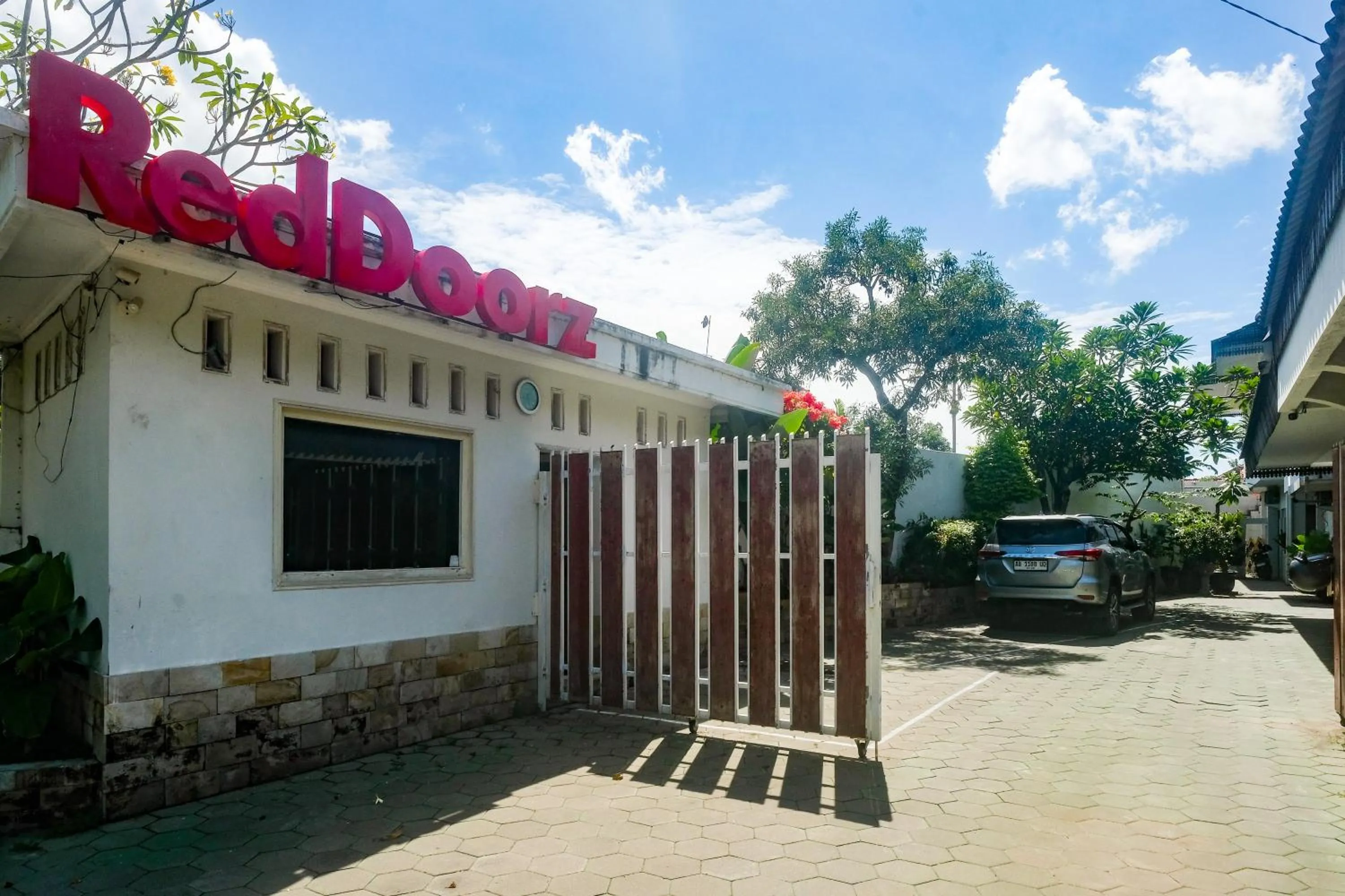 Property building in RedDoorz Plus near Adisucipto Airport 2