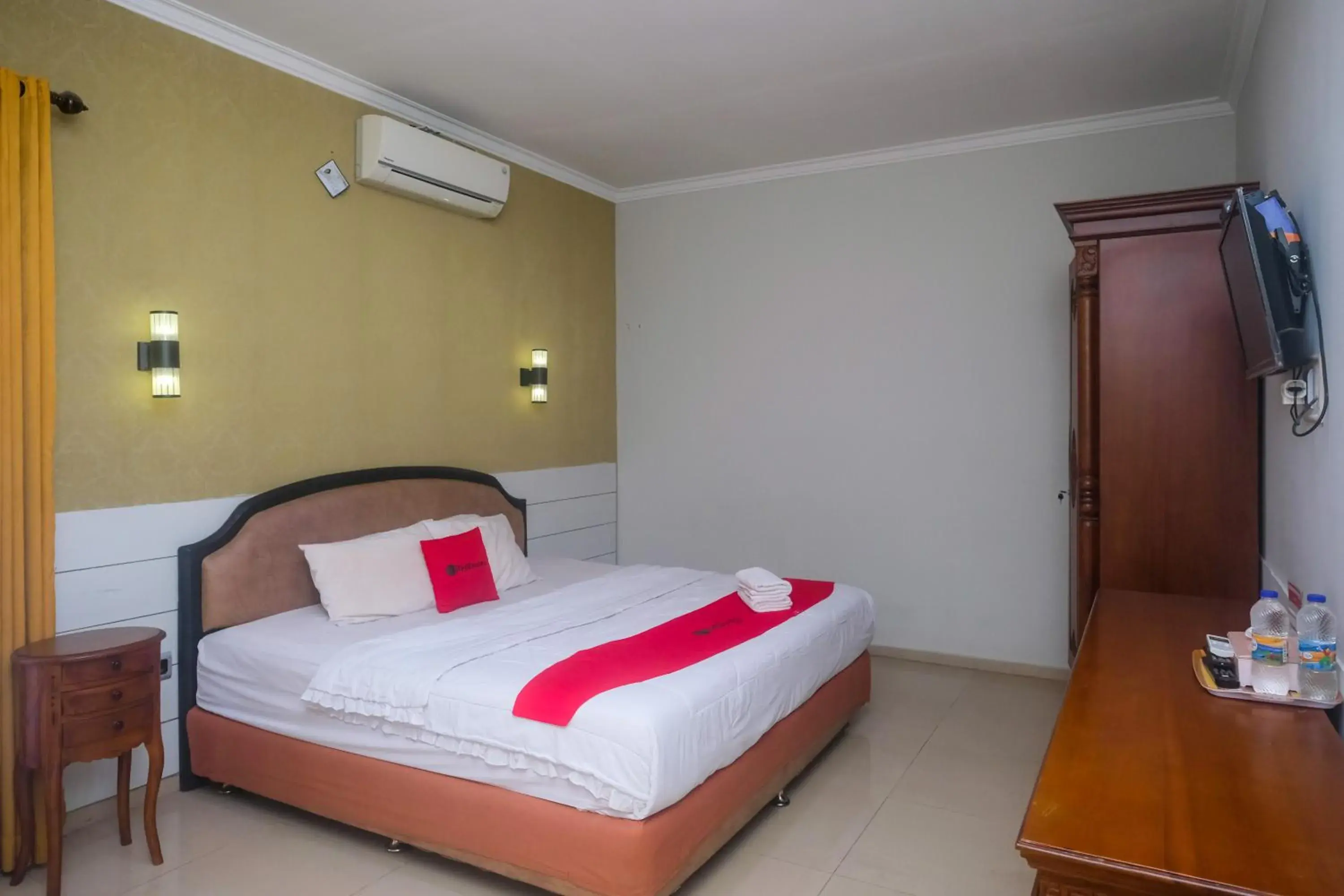 Bedroom, Bed in RedDoorz Plus near Adisucipto Airport 2 Bedroom, Bed in RedDoorz Plus near Adisucipto Airport 2