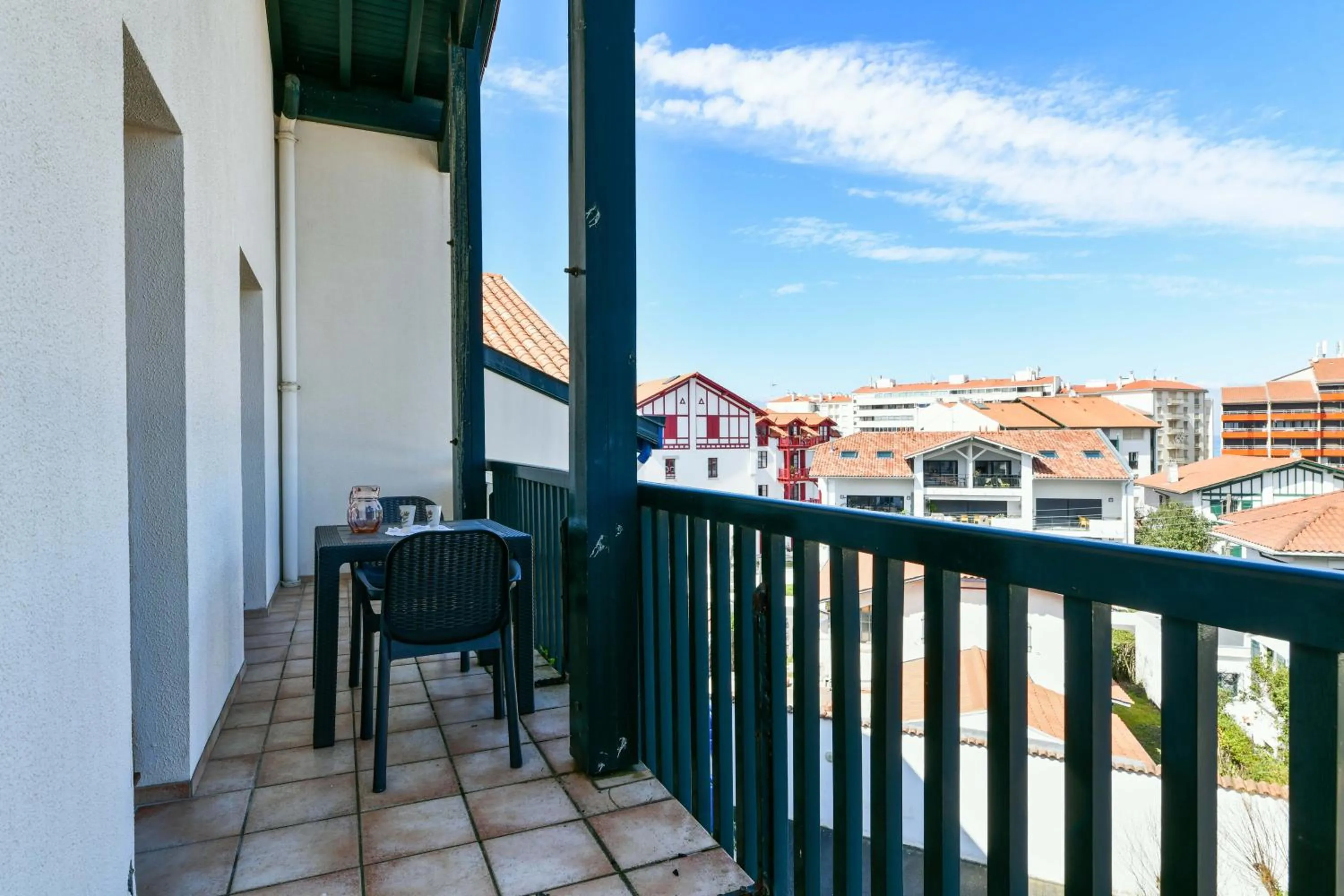 Balcony/Terrace in Logis Hotel & Restaurant Bergeret Sport