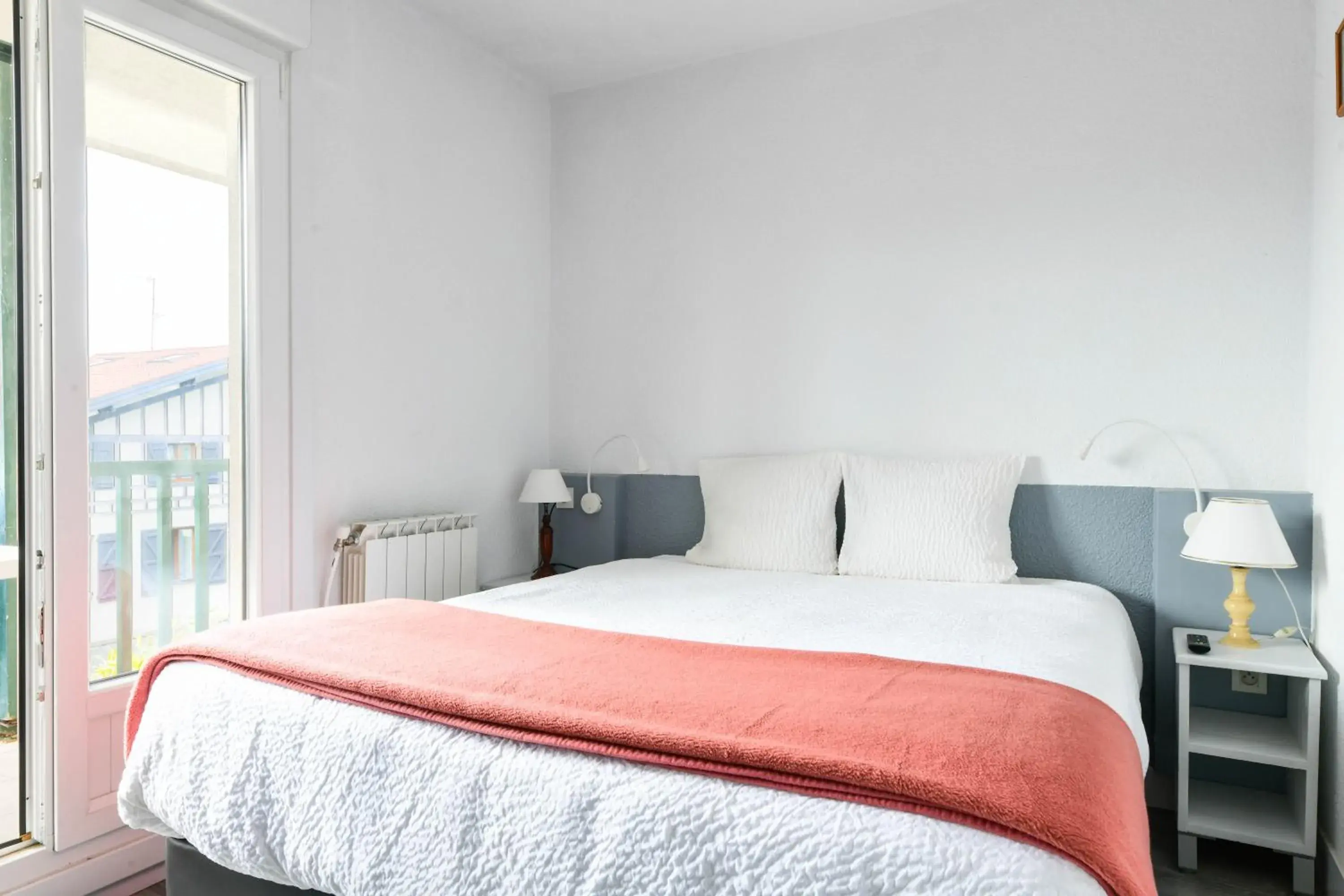 Bedroom, Bed in Logis Hotel & Restaurant Bergeret Sport Bedroom, Bed in Logis Hotel & Restaurant Bergeret Sport