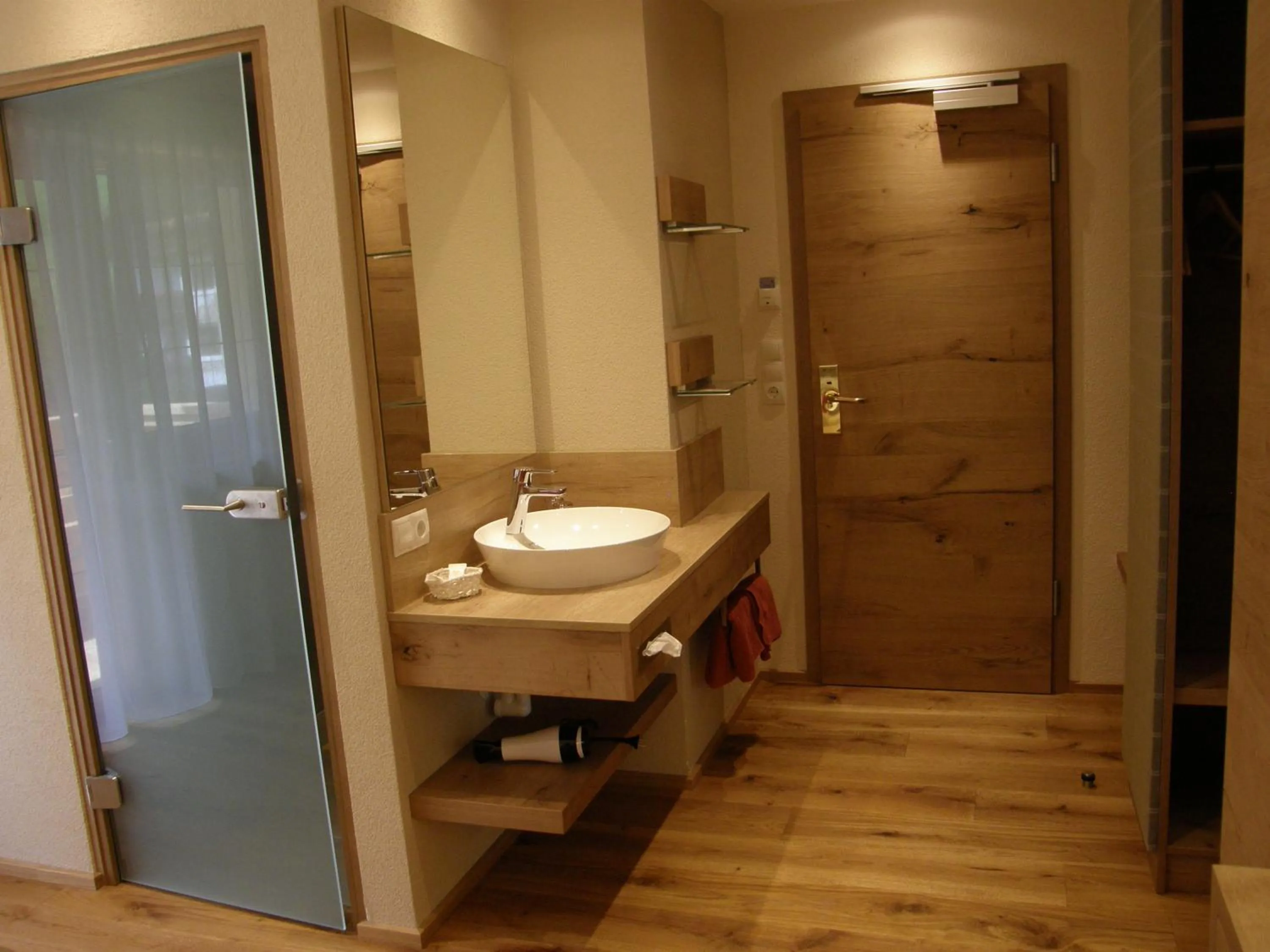 Photo of the whole room in Sportalm