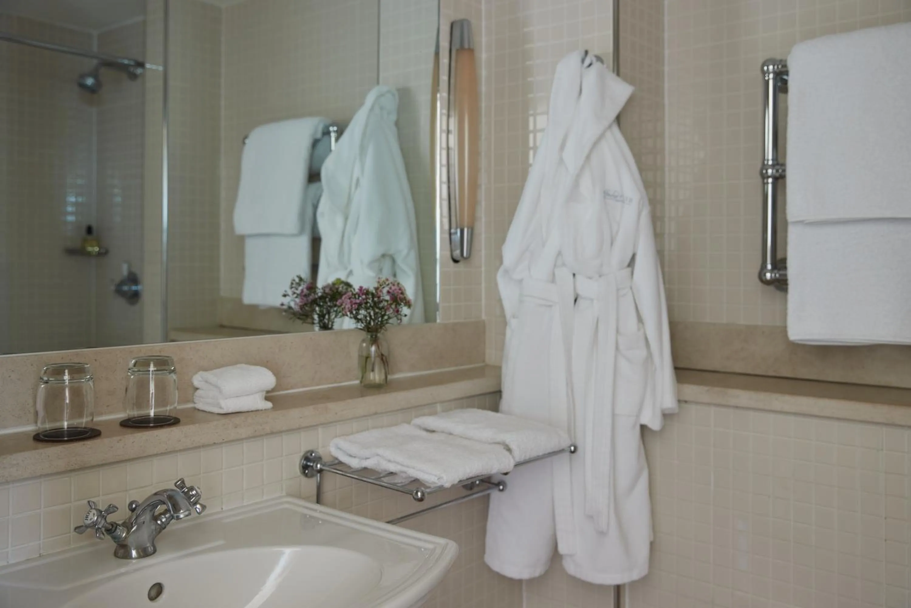 Bathroom in Braye Beach Hotel, Alderney