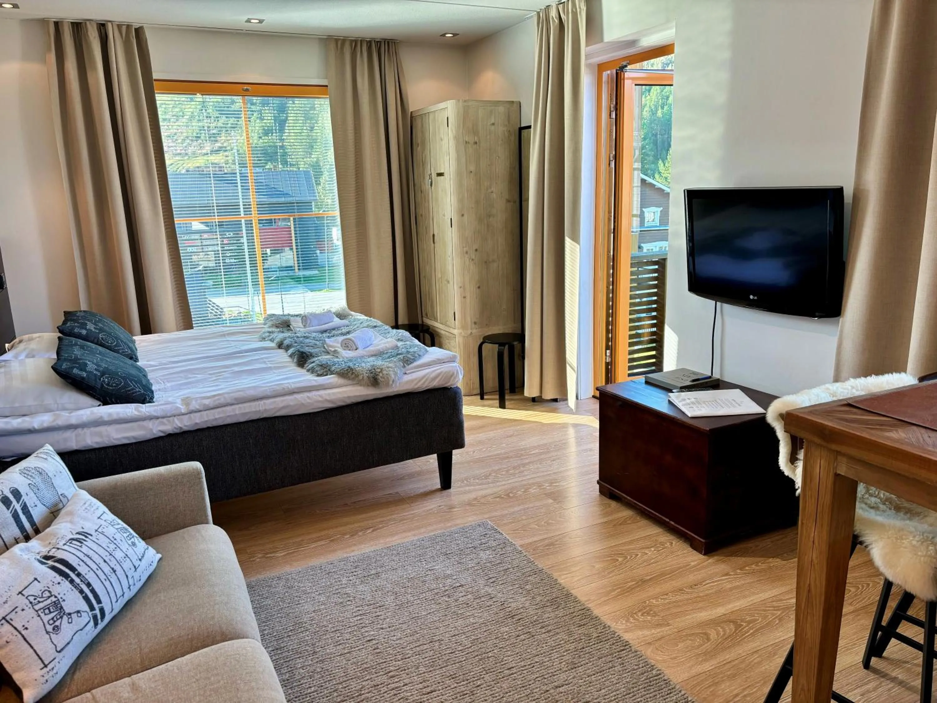 Living room, Bed in Levi Suites Levi Gold