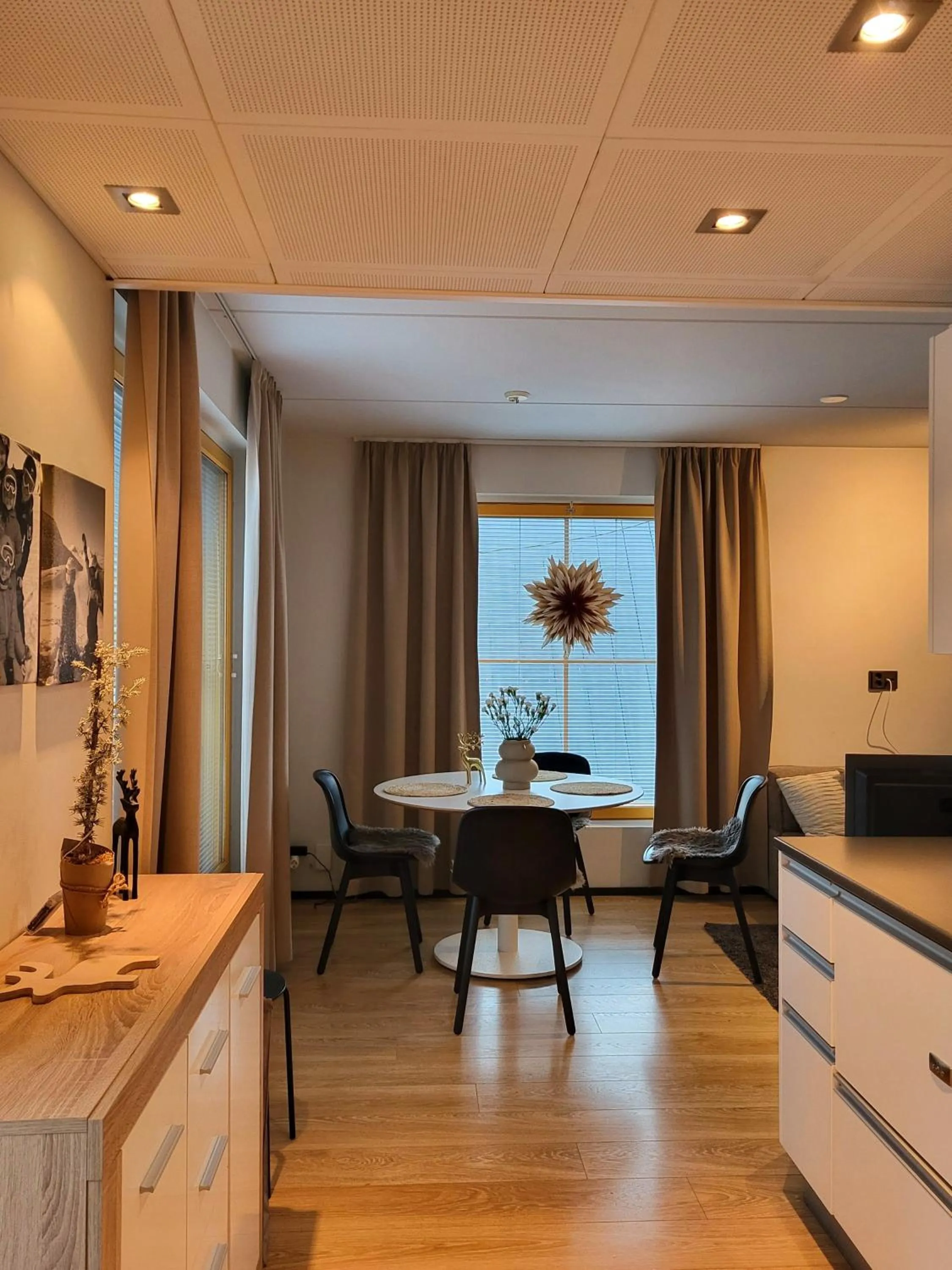 Seating area in Levi Suites Levi Gold