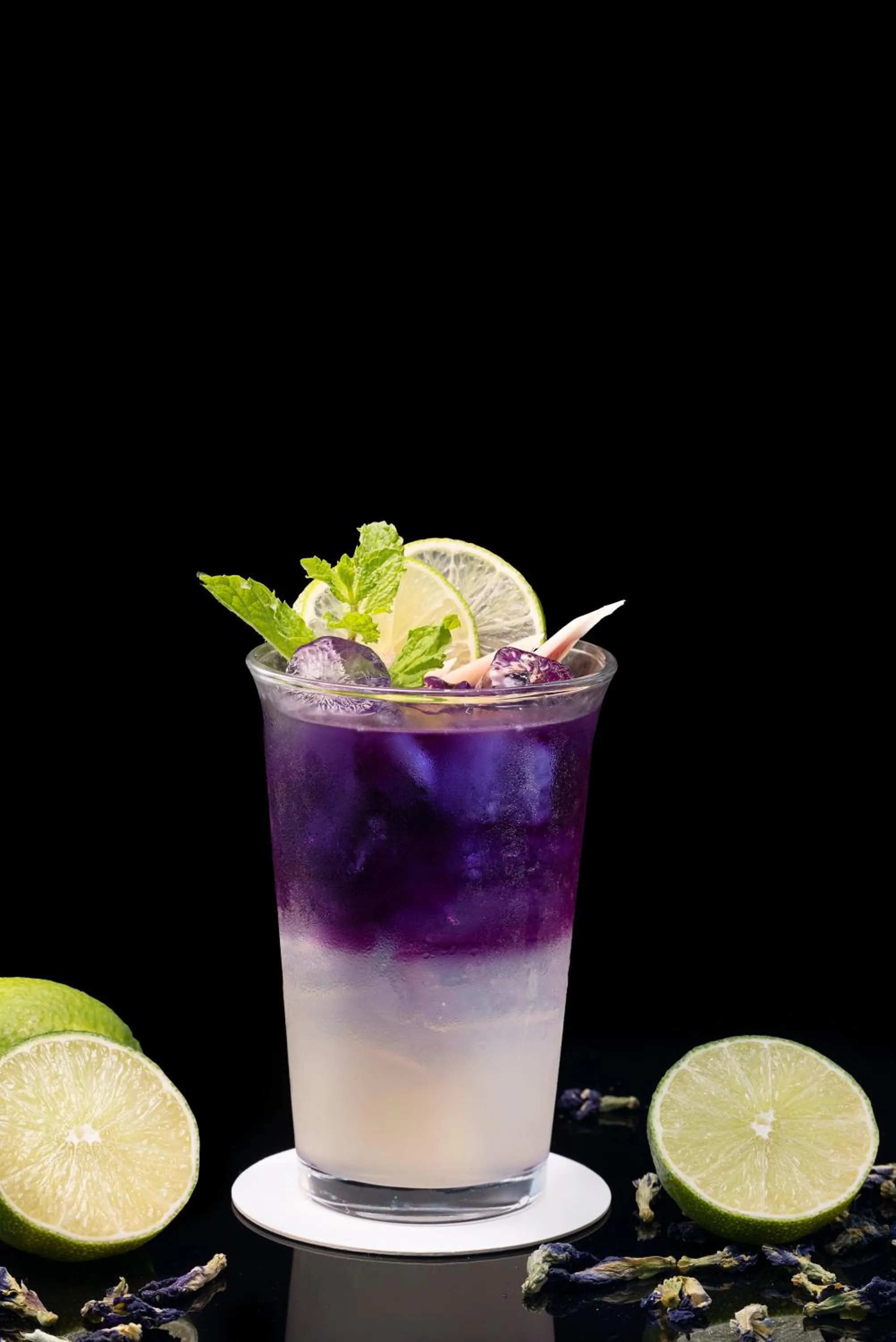 Food and drinks in The Summer Hotel