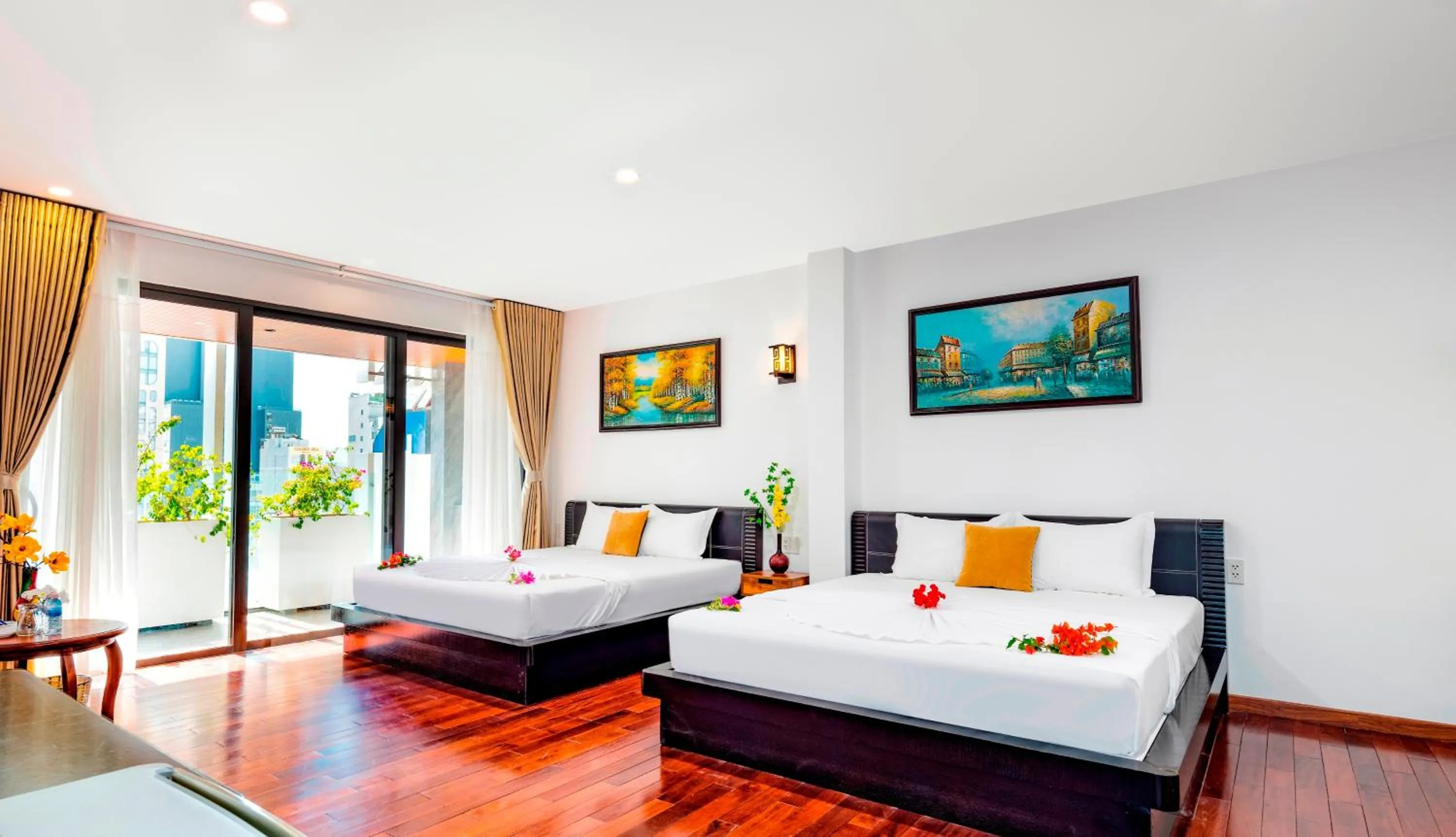 Photo of the whole room, Bed in The Summer Hotel